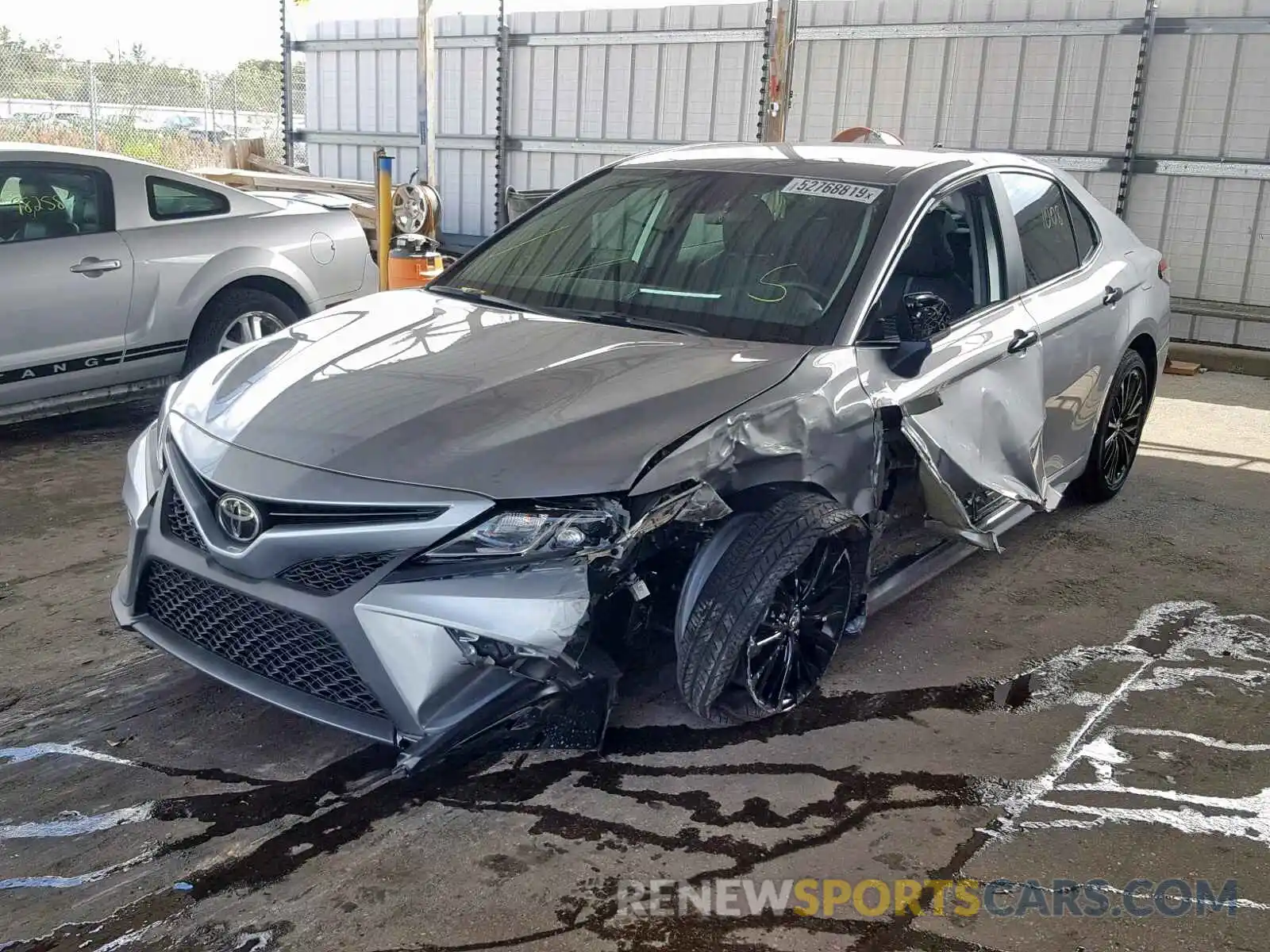 2 Photograph of a damaged car 4T1B11HK0KU295478 TOYOTA CAMRY 2019