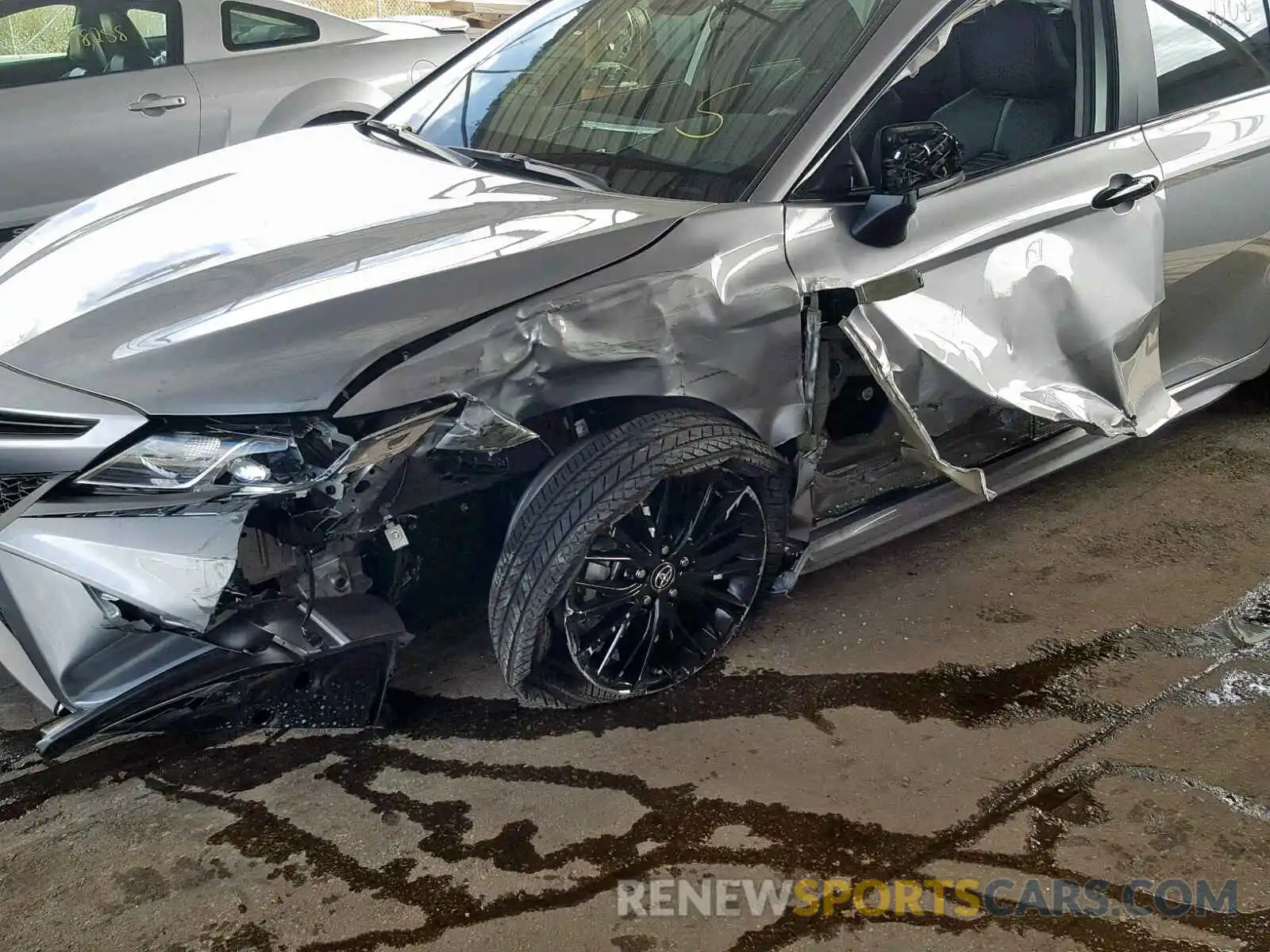 9 Photograph of a damaged car 4T1B11HK0KU295478 TOYOTA CAMRY 2019