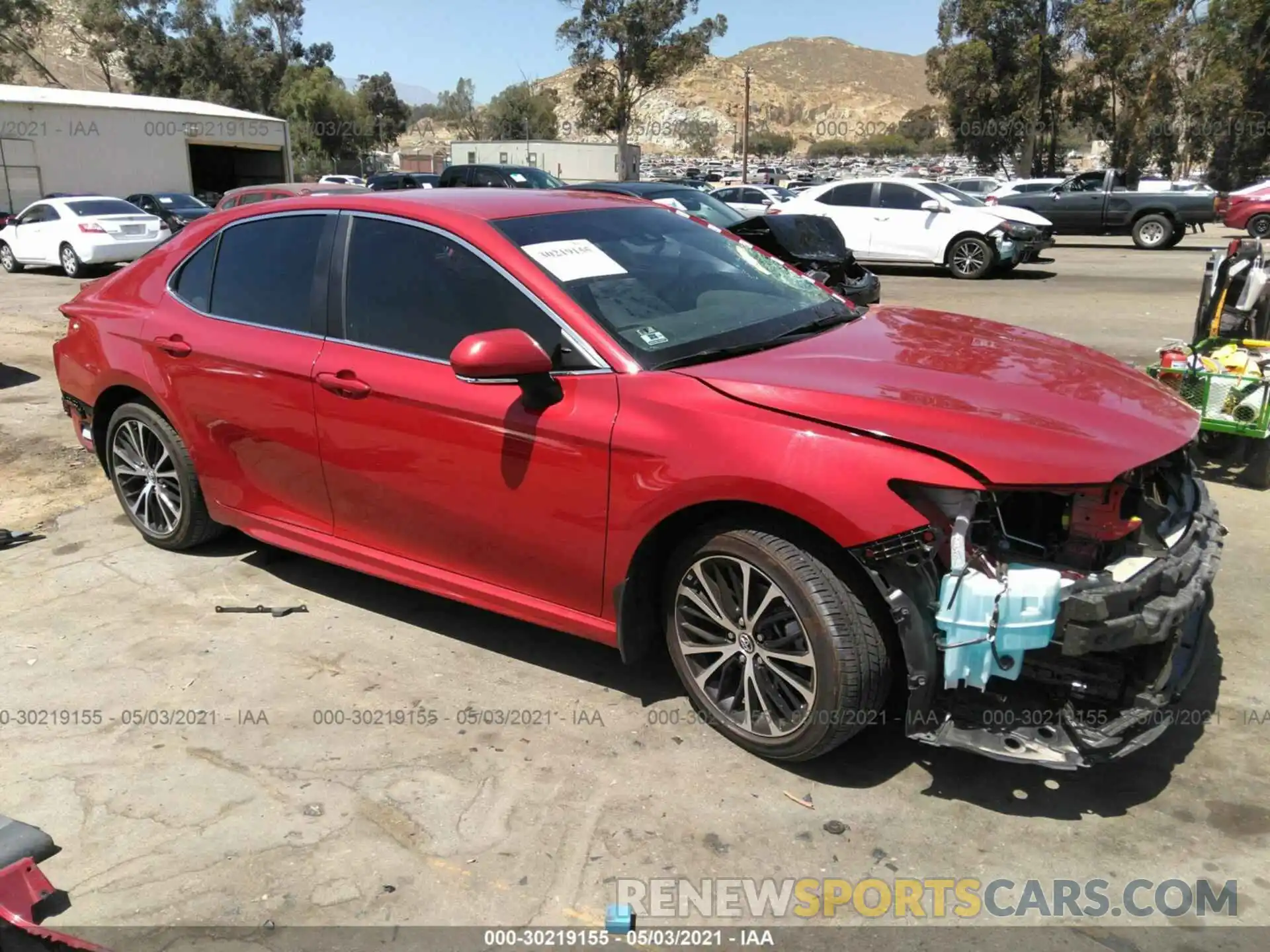 1 Photograph of a damaged car 4T1B11HK0KU298655 TOYOTA CAMRY 2019