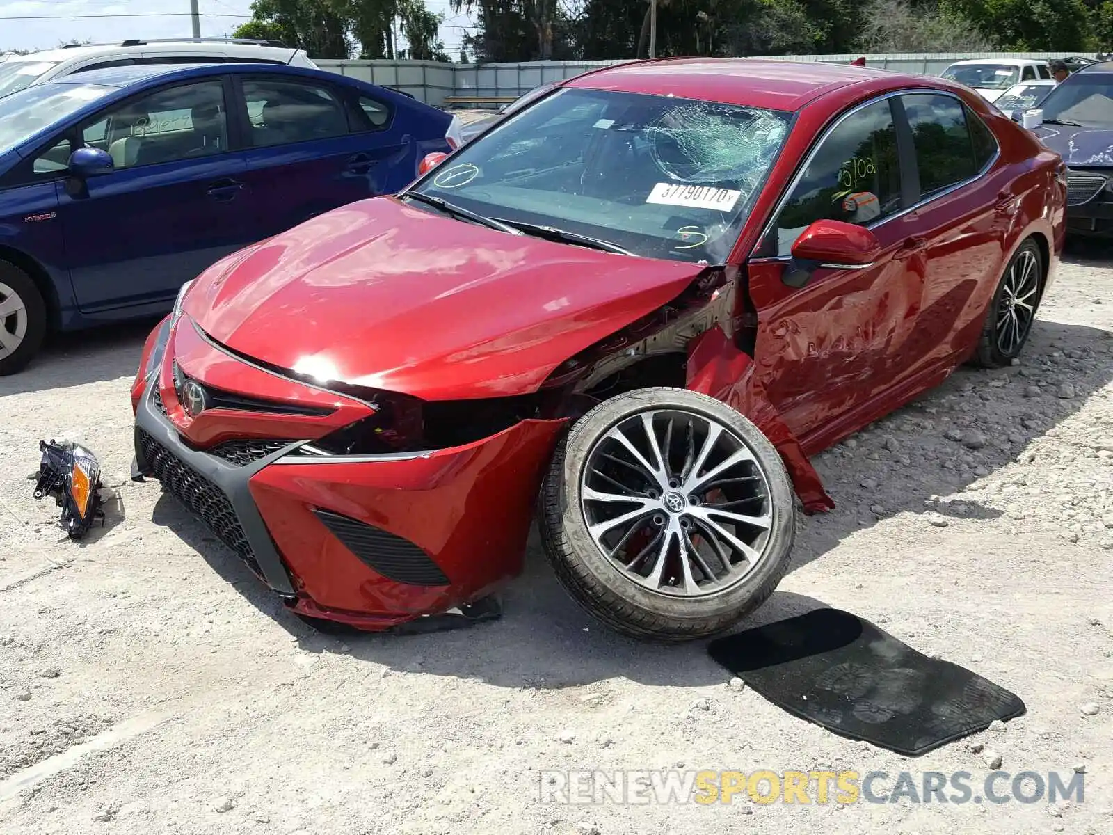 2 Photograph of a damaged car 4T1B11HK0KU298865 TOYOTA CAMRY 2019