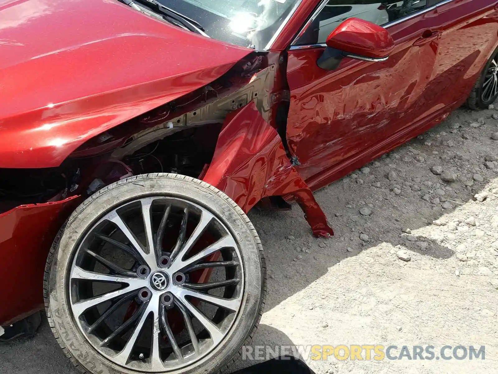 9 Photograph of a damaged car 4T1B11HK0KU298865 TOYOTA CAMRY 2019