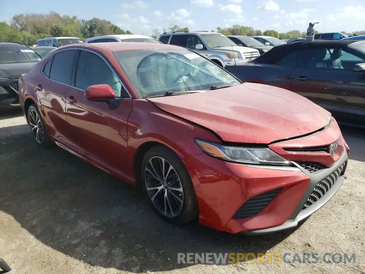 1 Photograph of a damaged car 4T1B11HK0KU299871 TOYOTA CAMRY 2019