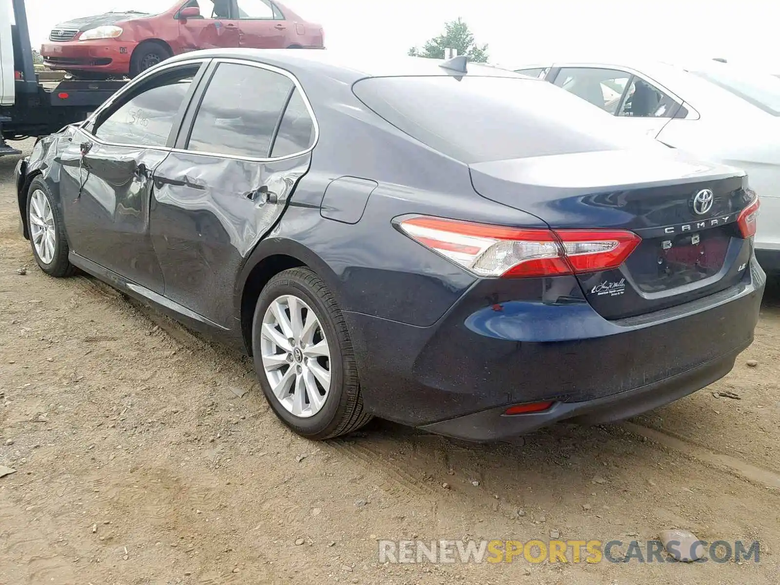 3 Photograph of a damaged car 4T1B11HK0KU680085 TOYOTA CAMRY 2019