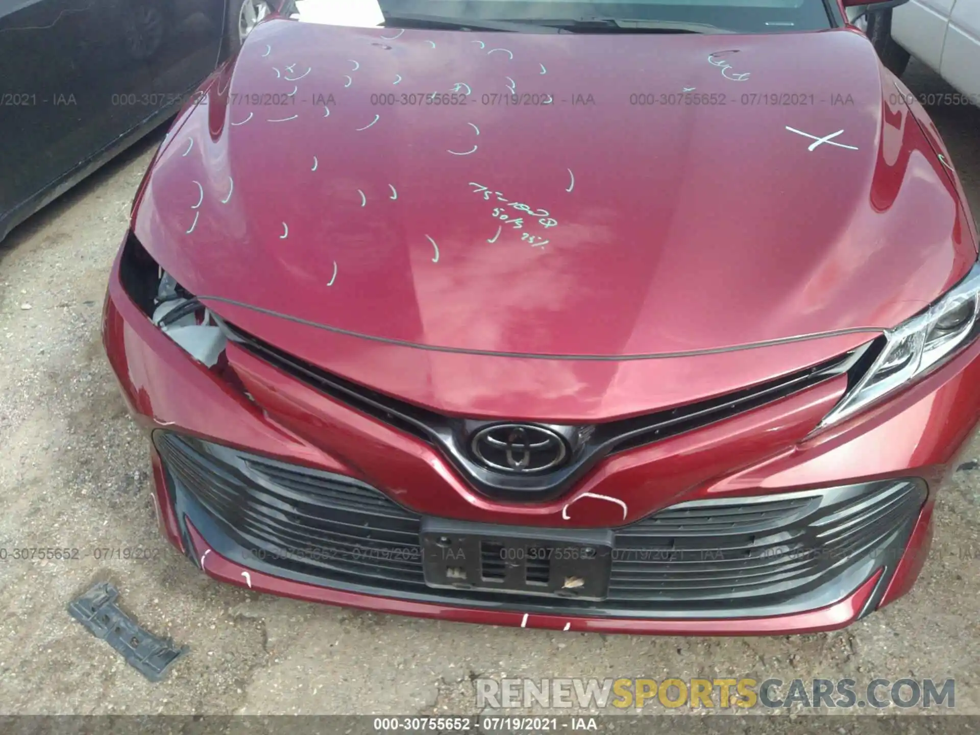 6 Photograph of a damaged car 4T1B11HK0KU680684 TOYOTA CAMRY 2019