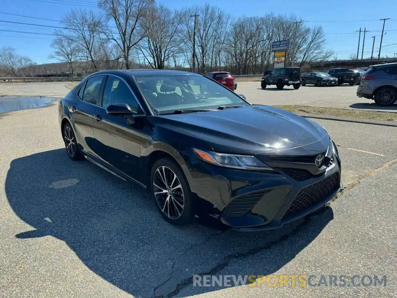 1 Photograph of a damaged car 4T1B11HK0KU681155 TOYOTA CAMRY 2019