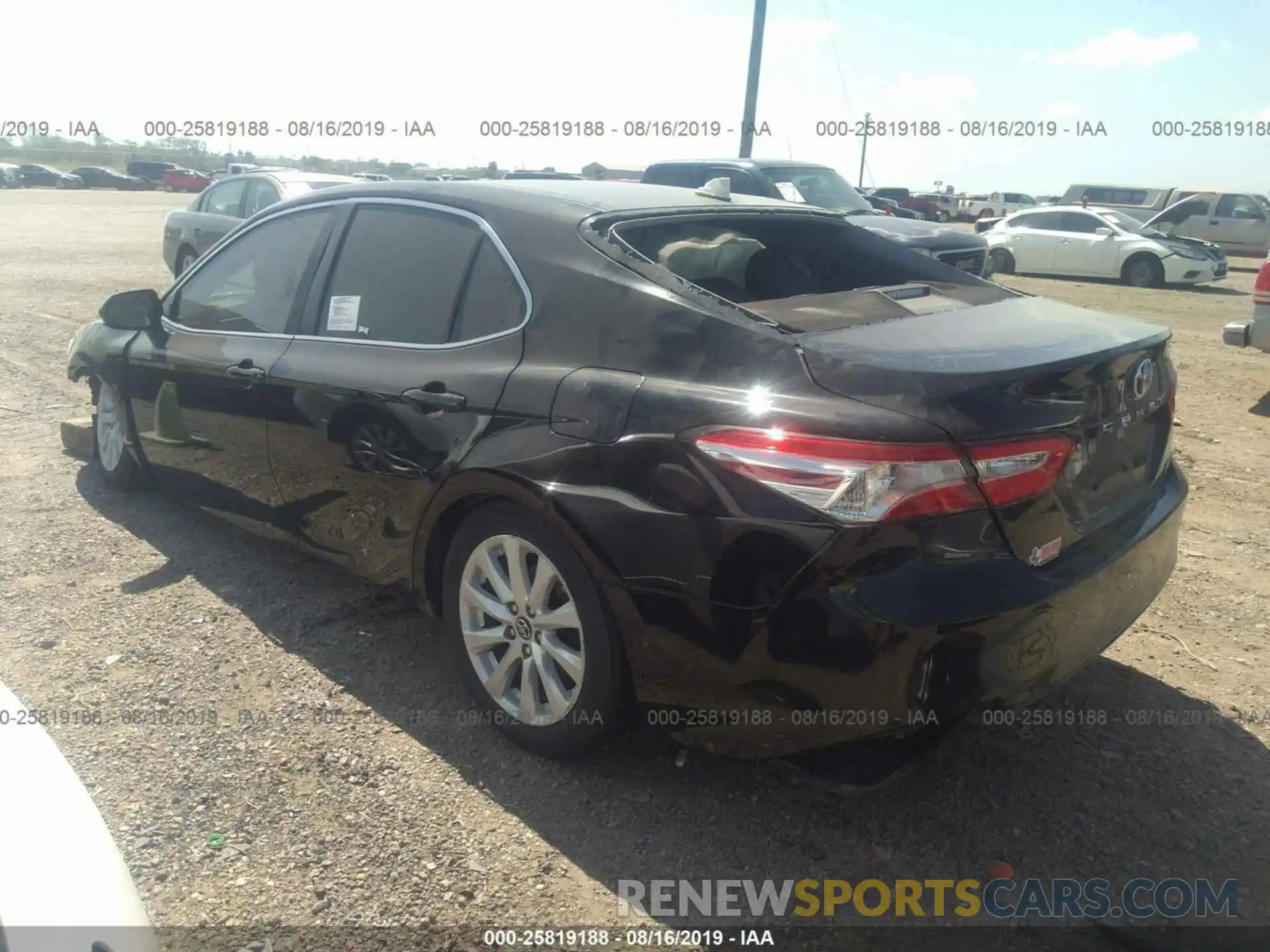 3 Photograph of a damaged car 4T1B11HK0KU682791 TOYOTA CAMRY 2019