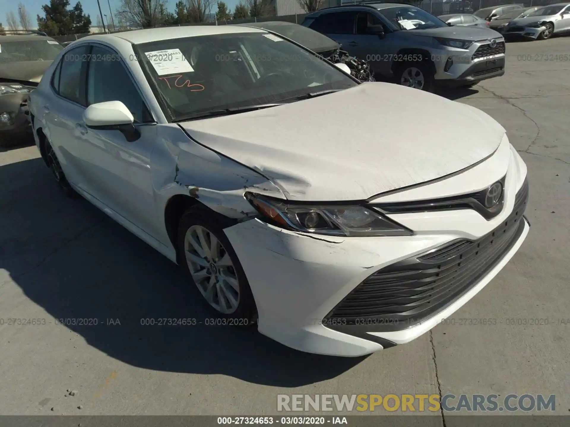 1 Photograph of a damaged car 4T1B11HK0KU683004 TOYOTA CAMRY 2019