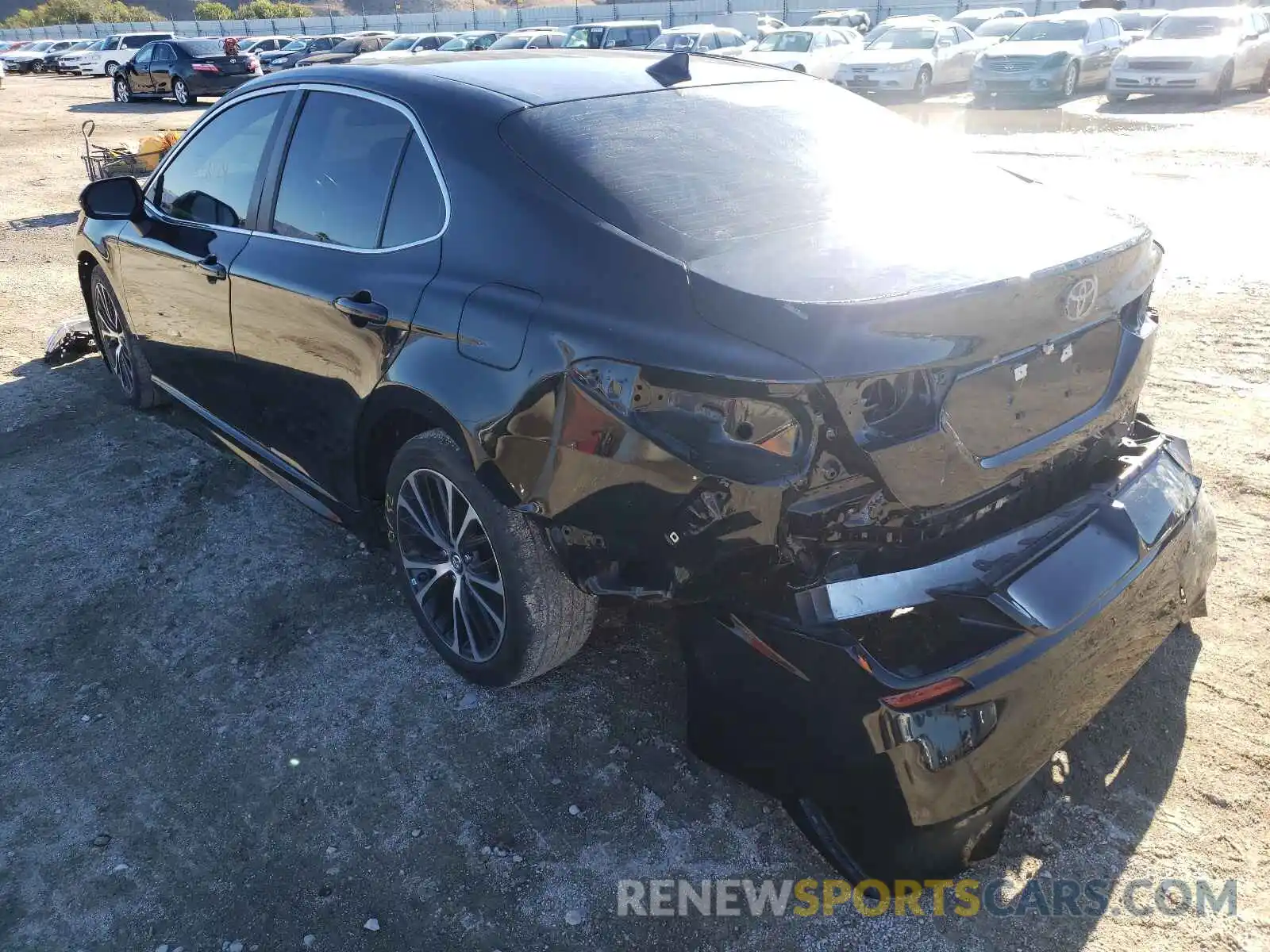 3 Photograph of a damaged car 4T1B11HK0KU683066 TOYOTA CAMRY 2019