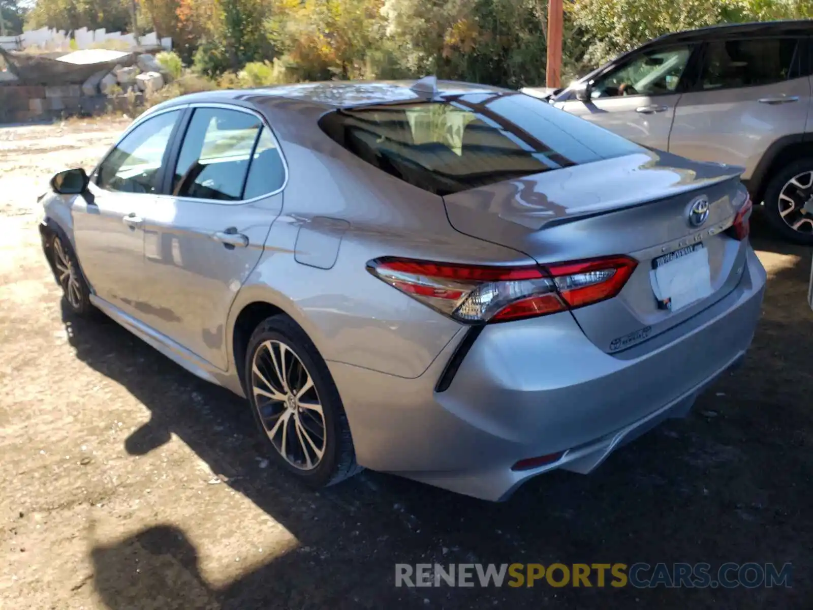 3 Photograph of a damaged car 4T1B11HK0KU683164 TOYOTA CAMRY 2019