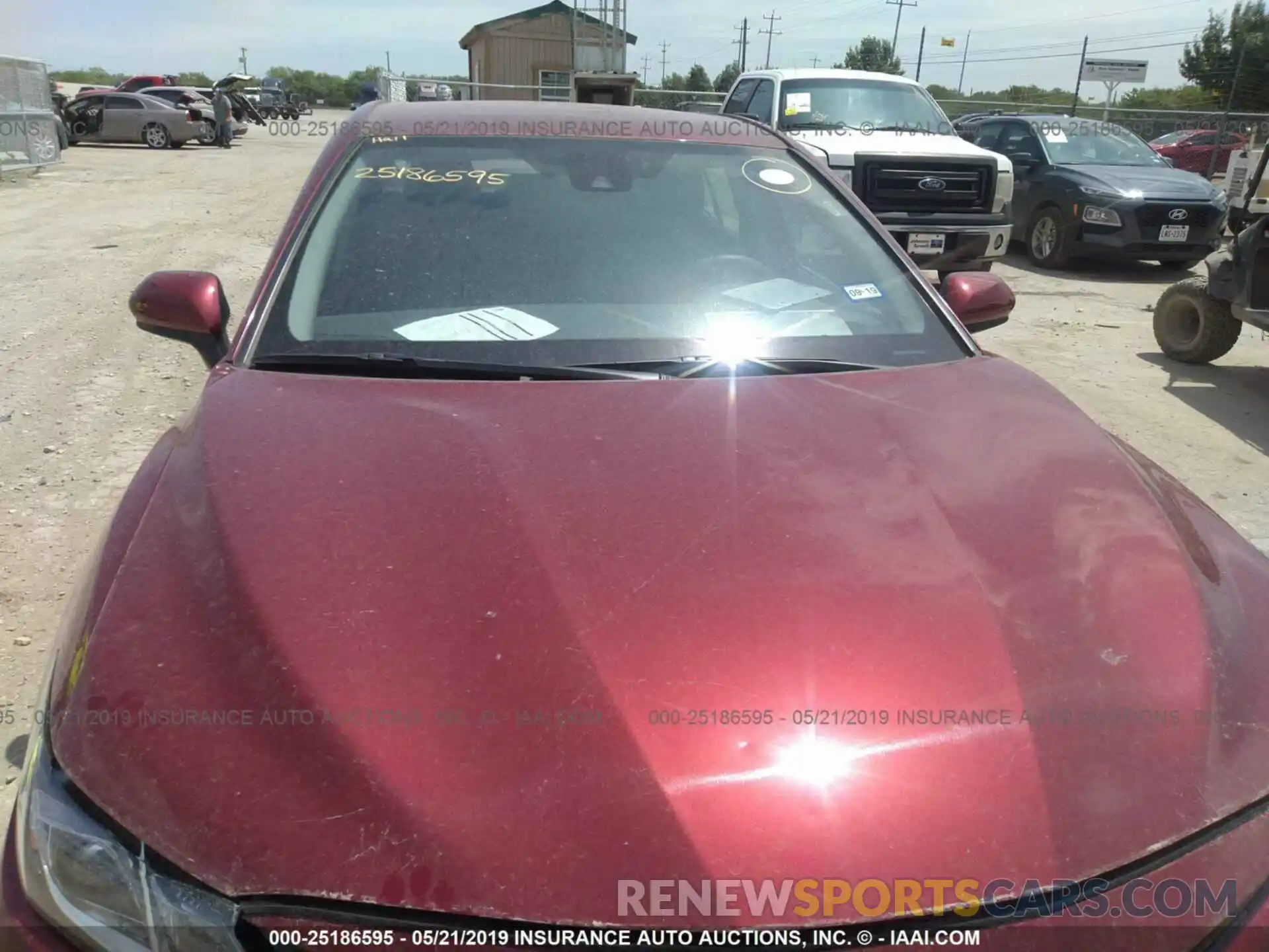 6 Photograph of a damaged car 4T1B11HK0KU684945 TOYOTA CAMRY 2019