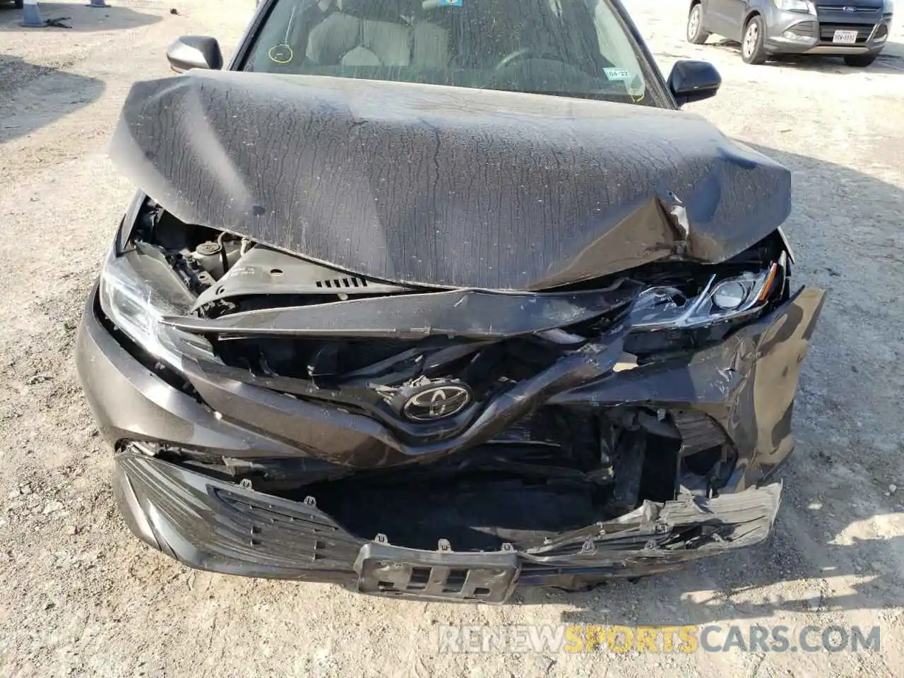 9 Photograph of a damaged car 4T1B11HK0KU686999 TOYOTA CAMRY 2019