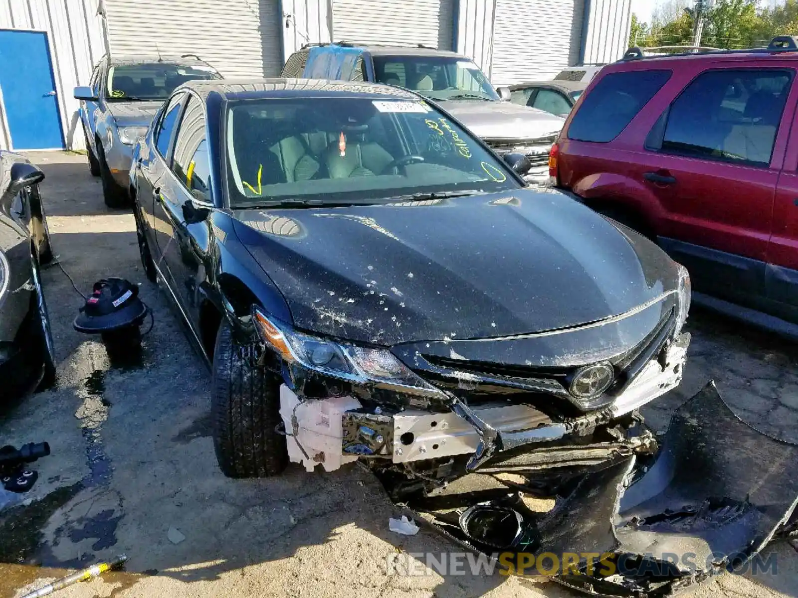 1 Photograph of a damaged car 4T1B11HK0KU687408 TOYOTA CAMRY 2019