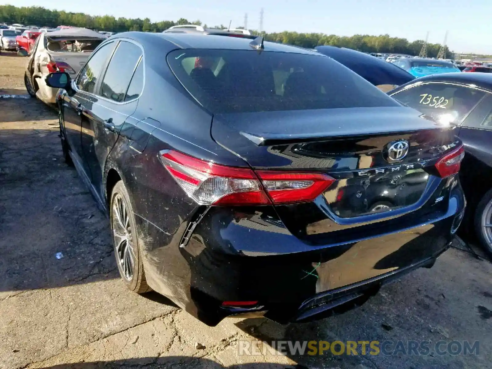 3 Photograph of a damaged car 4T1B11HK0KU687408 TOYOTA CAMRY 2019