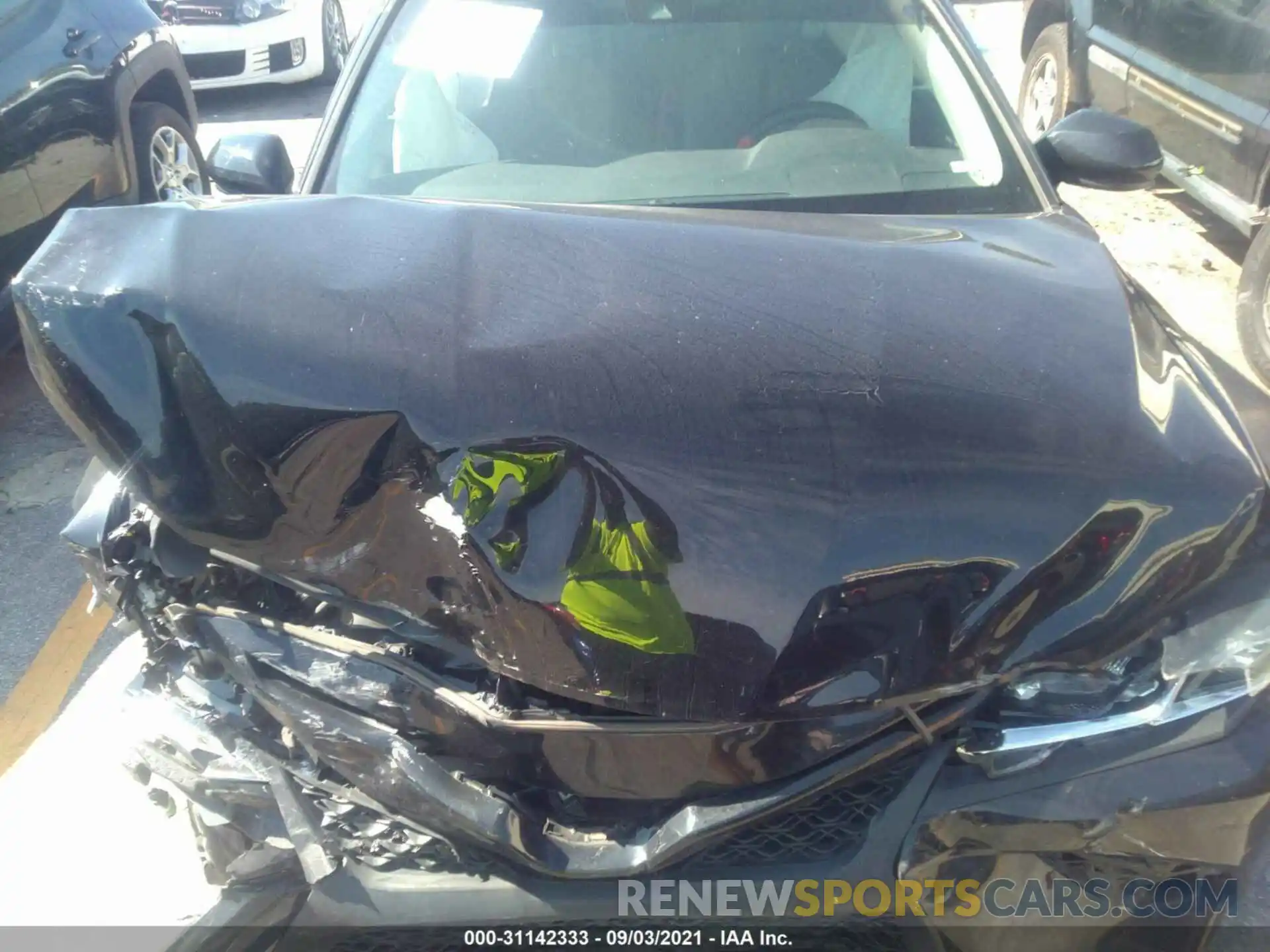 10 Photograph of a damaged car 4T1B11HK0KU689255 TOYOTA CAMRY 2019