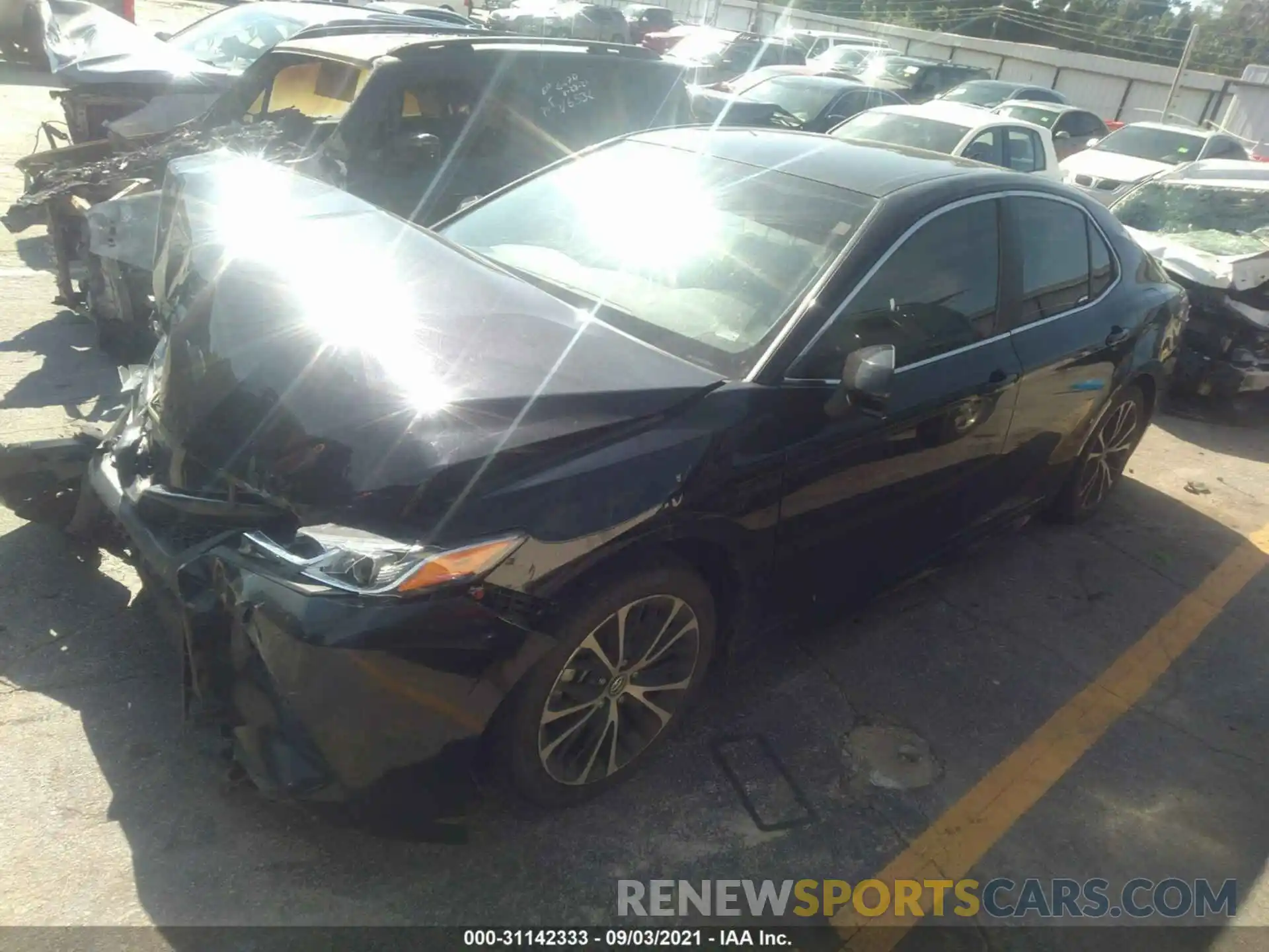 2 Фотография поврежденного автомобиля 4T1B11HK0KU689255 TOYOTA CAMRY 2019