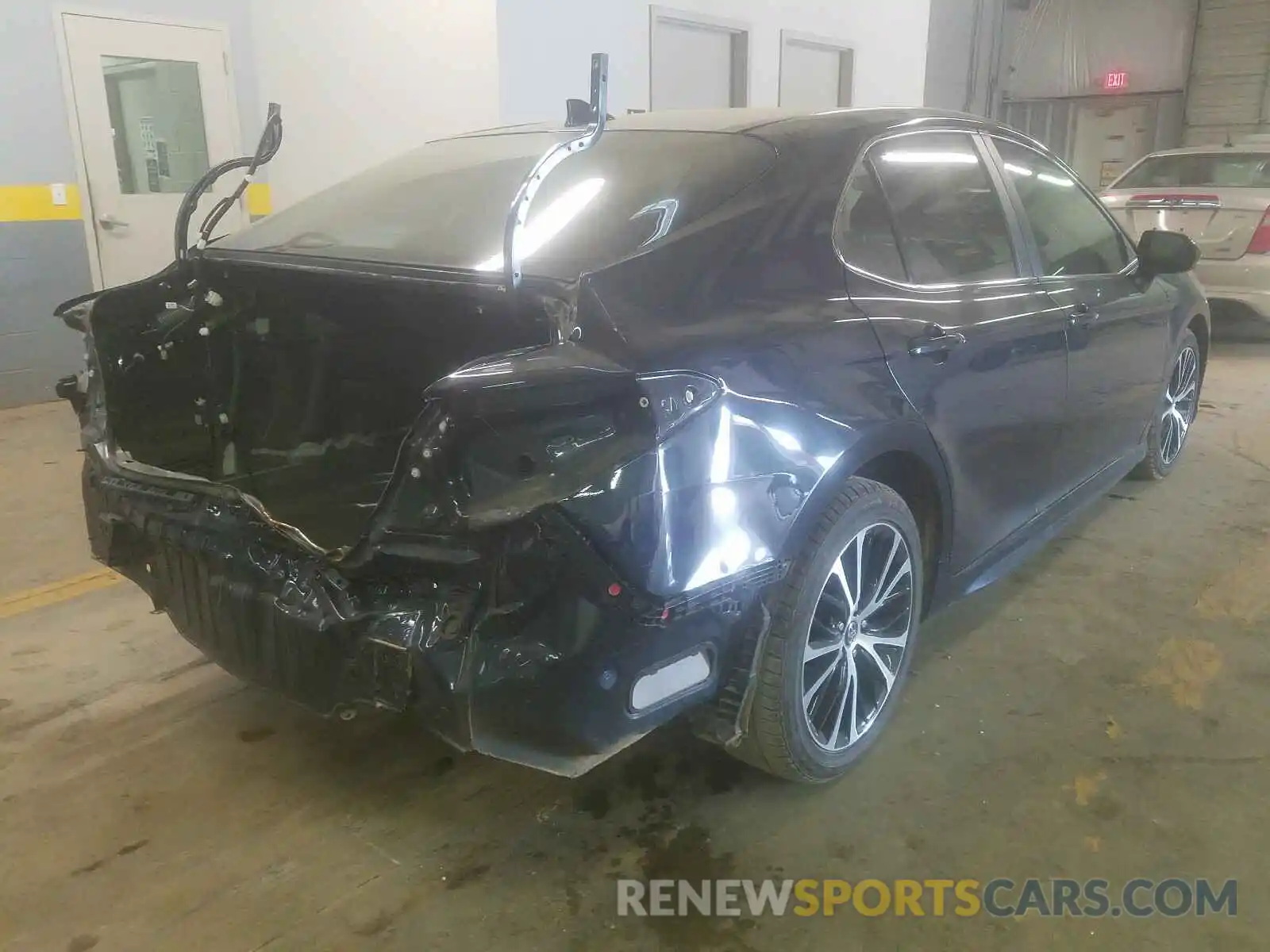 9 Photograph of a damaged car 4T1B11HK0KU690387 TOYOTA CAMRY 2019