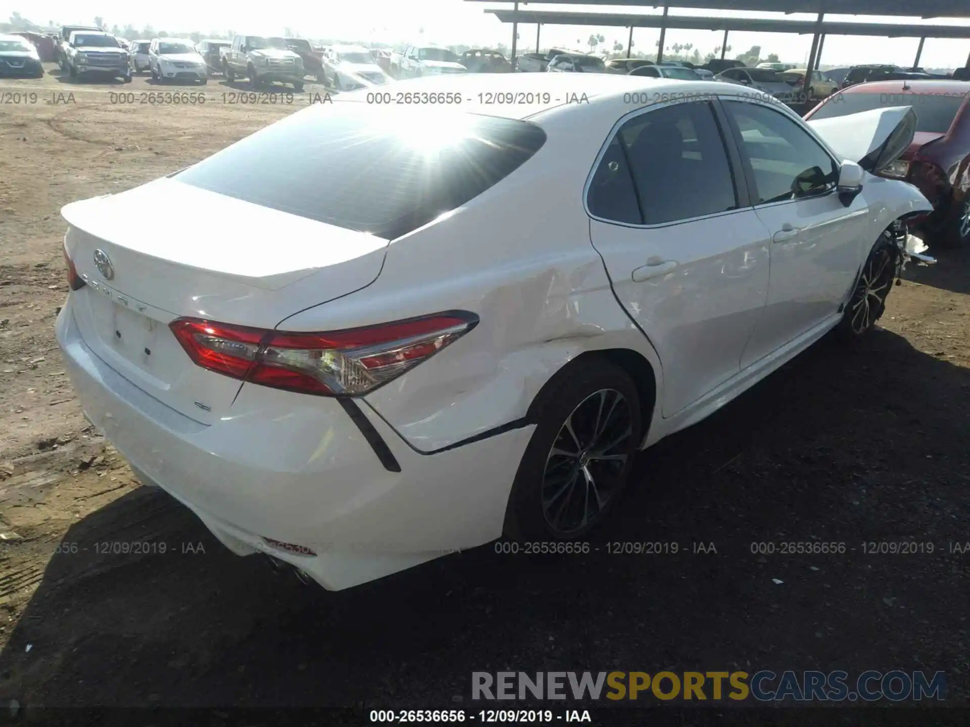 4 Photograph of a damaged car 4T1B11HK0KU691118 TOYOTA CAMRY 2019