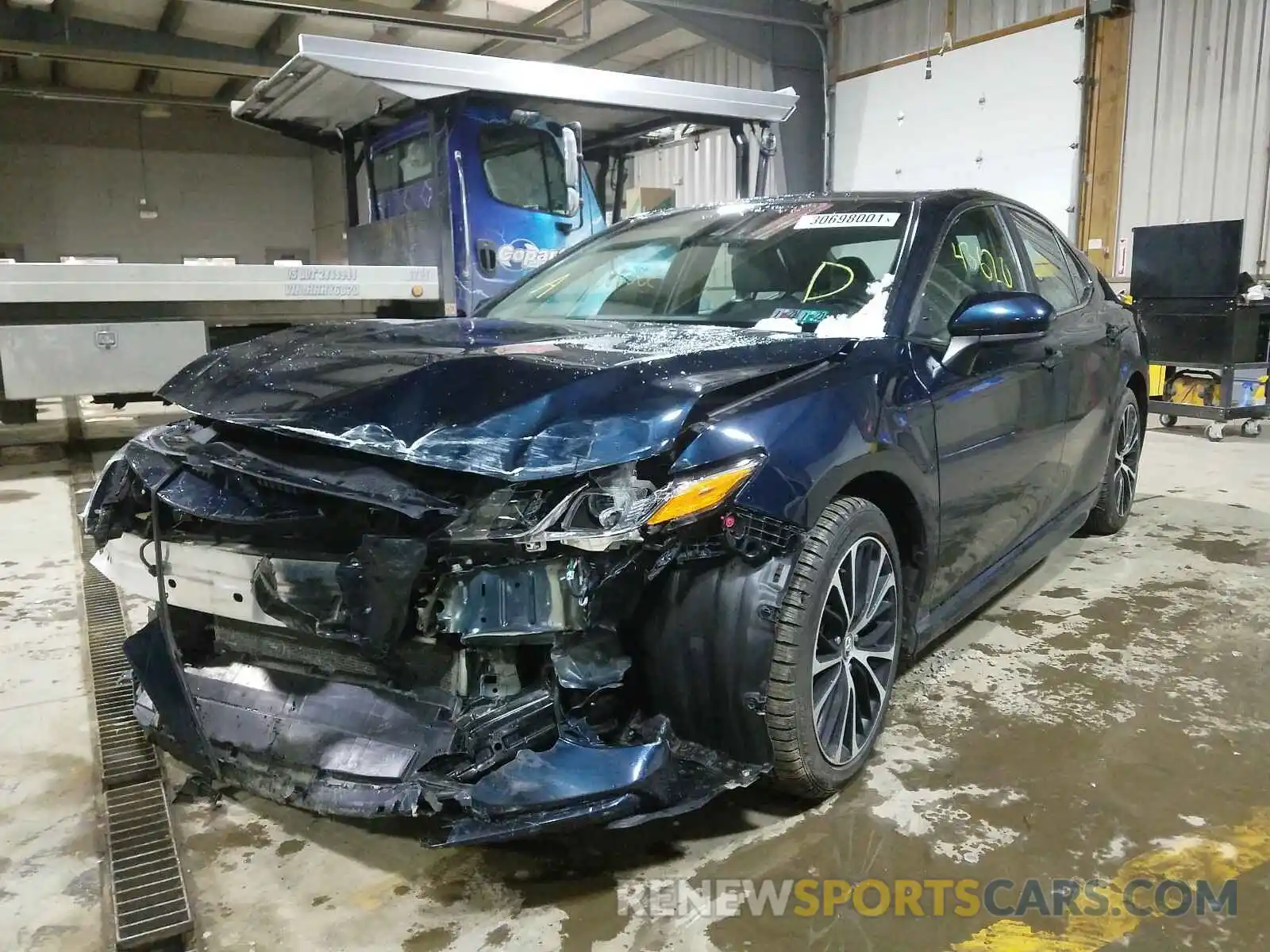 2 Photograph of a damaged car 4T1B11HK0KU691376 TOYOTA CAMRY 2019