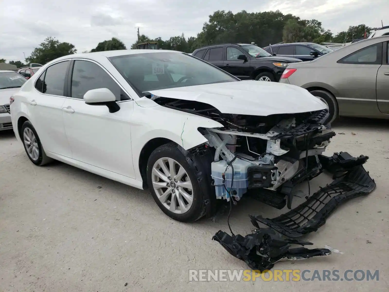 1 Photograph of a damaged car 4T1B11HK0KU691426 TOYOTA CAMRY 2019