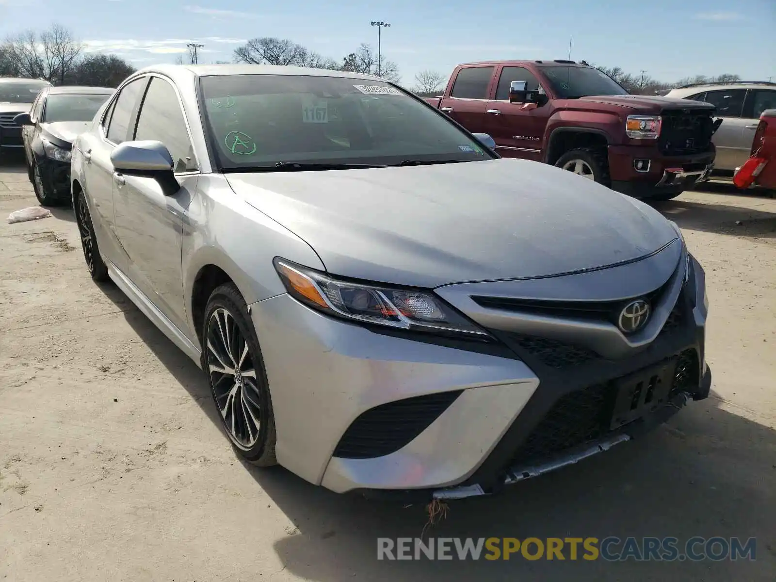 1 Photograph of a damaged car 4T1B11HK0KU691796 TOYOTA CAMRY 2019