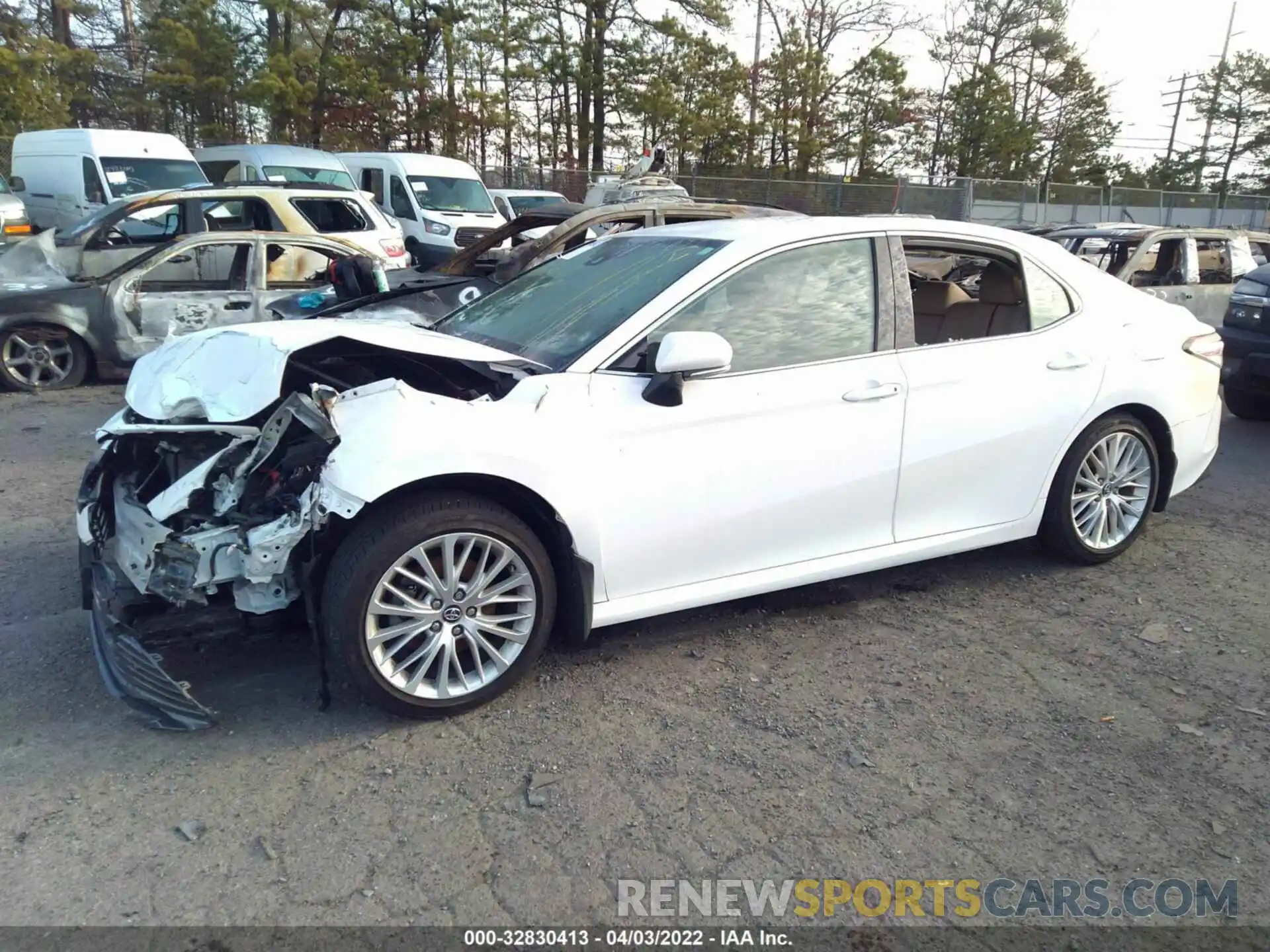 2 Photograph of a damaged car 4T1B11HK0KU693869 TOYOTA CAMRY 2019