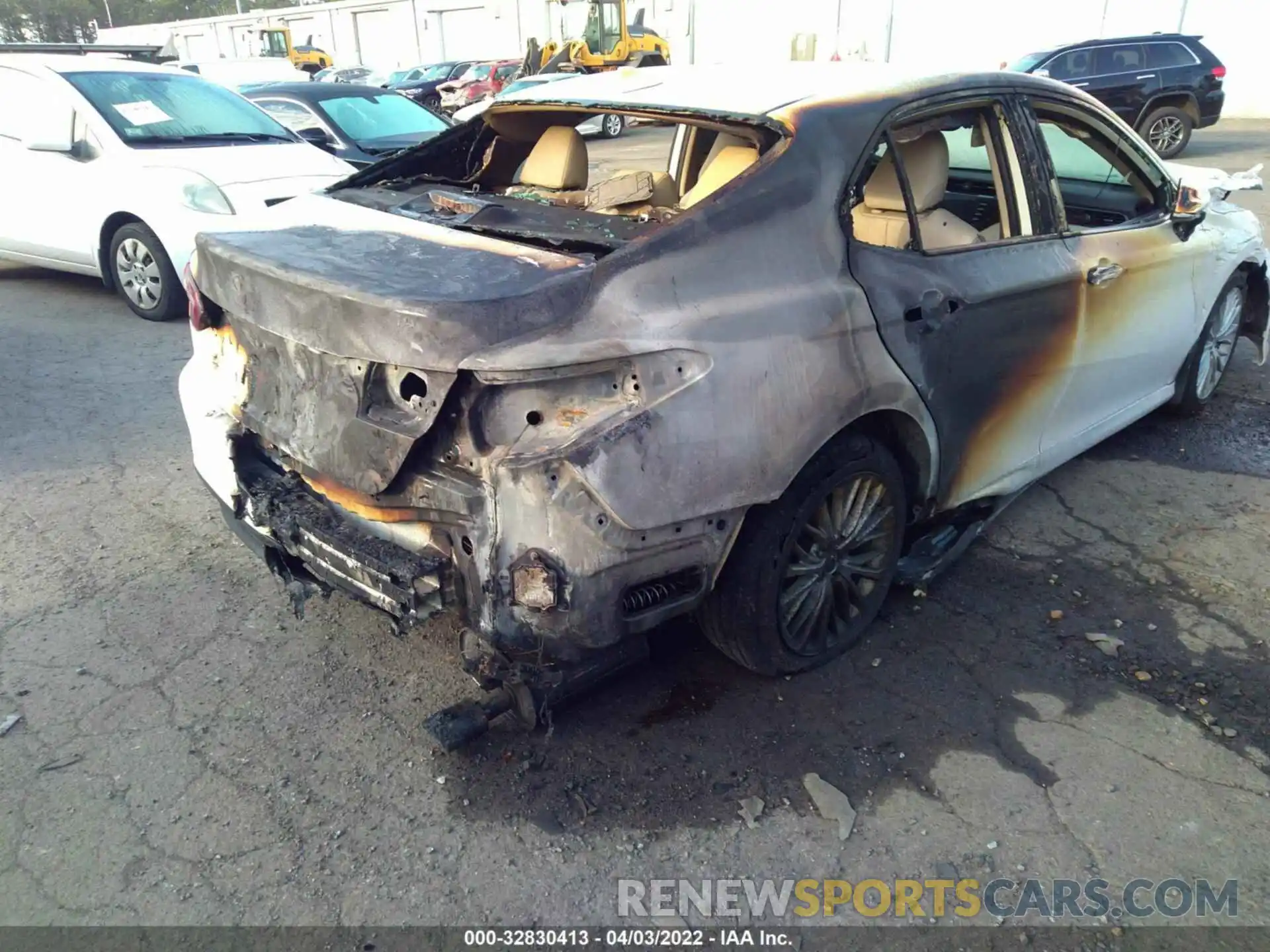 6 Photograph of a damaged car 4T1B11HK0KU693869 TOYOTA CAMRY 2019