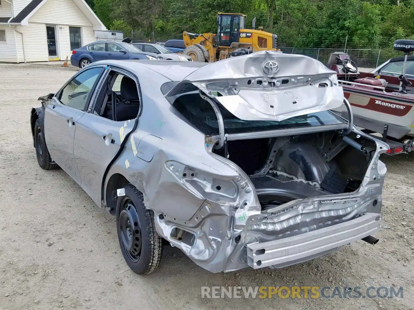 3 Photograph of a damaged car 4T1B11HK0KU694861 TOYOTA CAMRY 2019