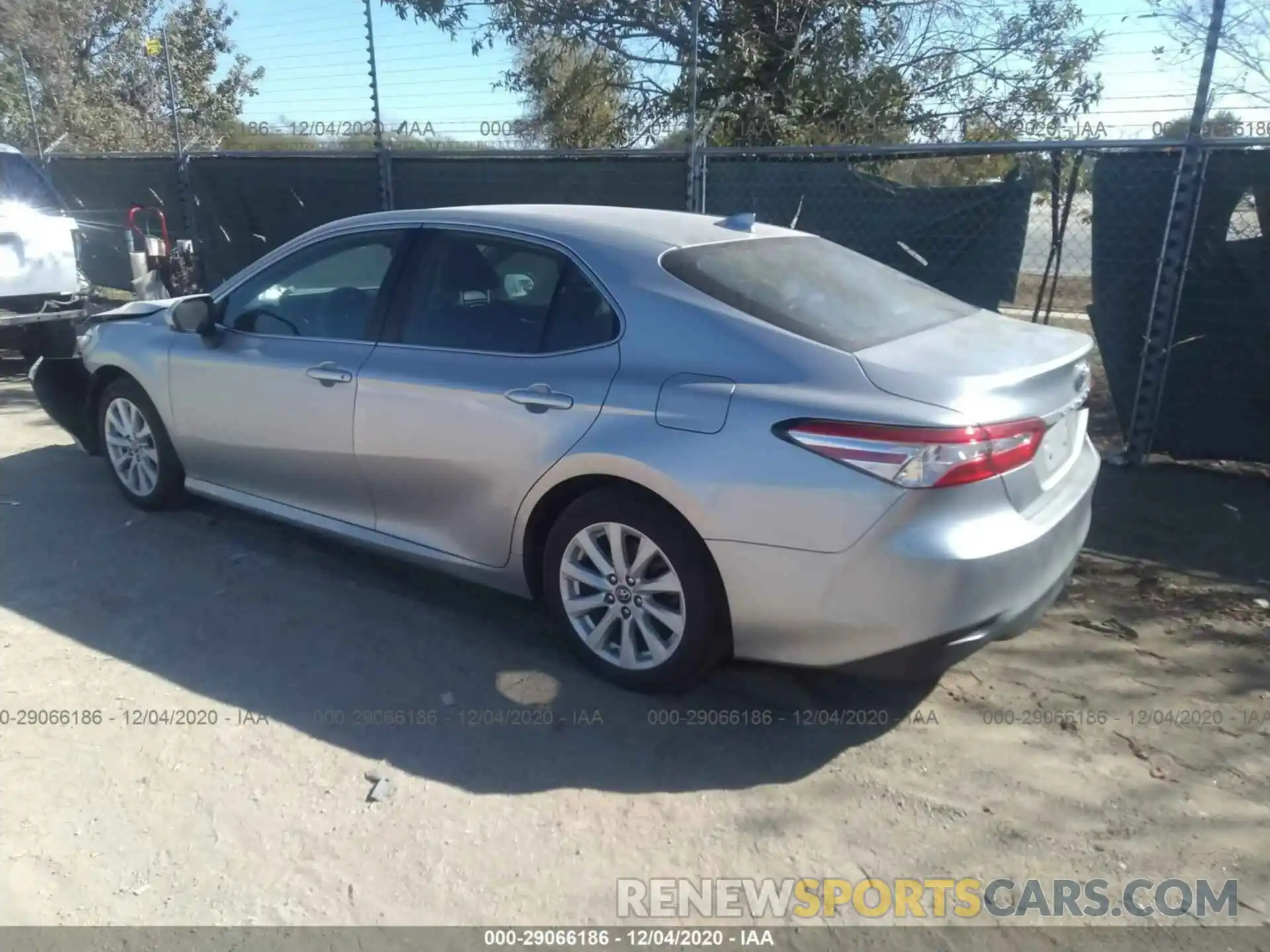 3 Photograph of a damaged car 4T1B11HK0KU694925 TOYOTA CAMRY 2019