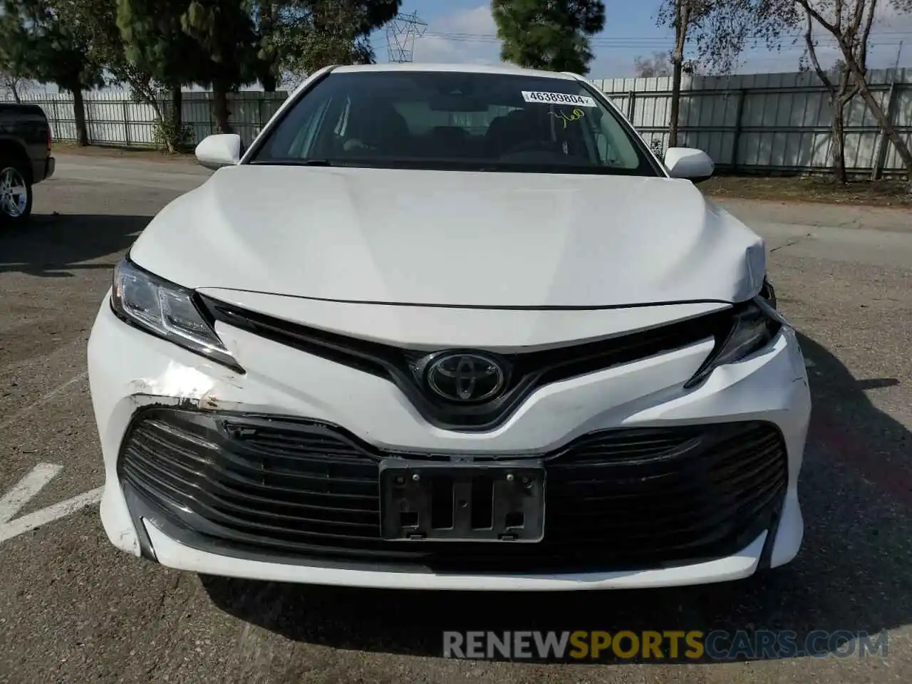 5 Photograph of a damaged car 4T1B11HK0KU695931 TOYOTA CAMRY 2019