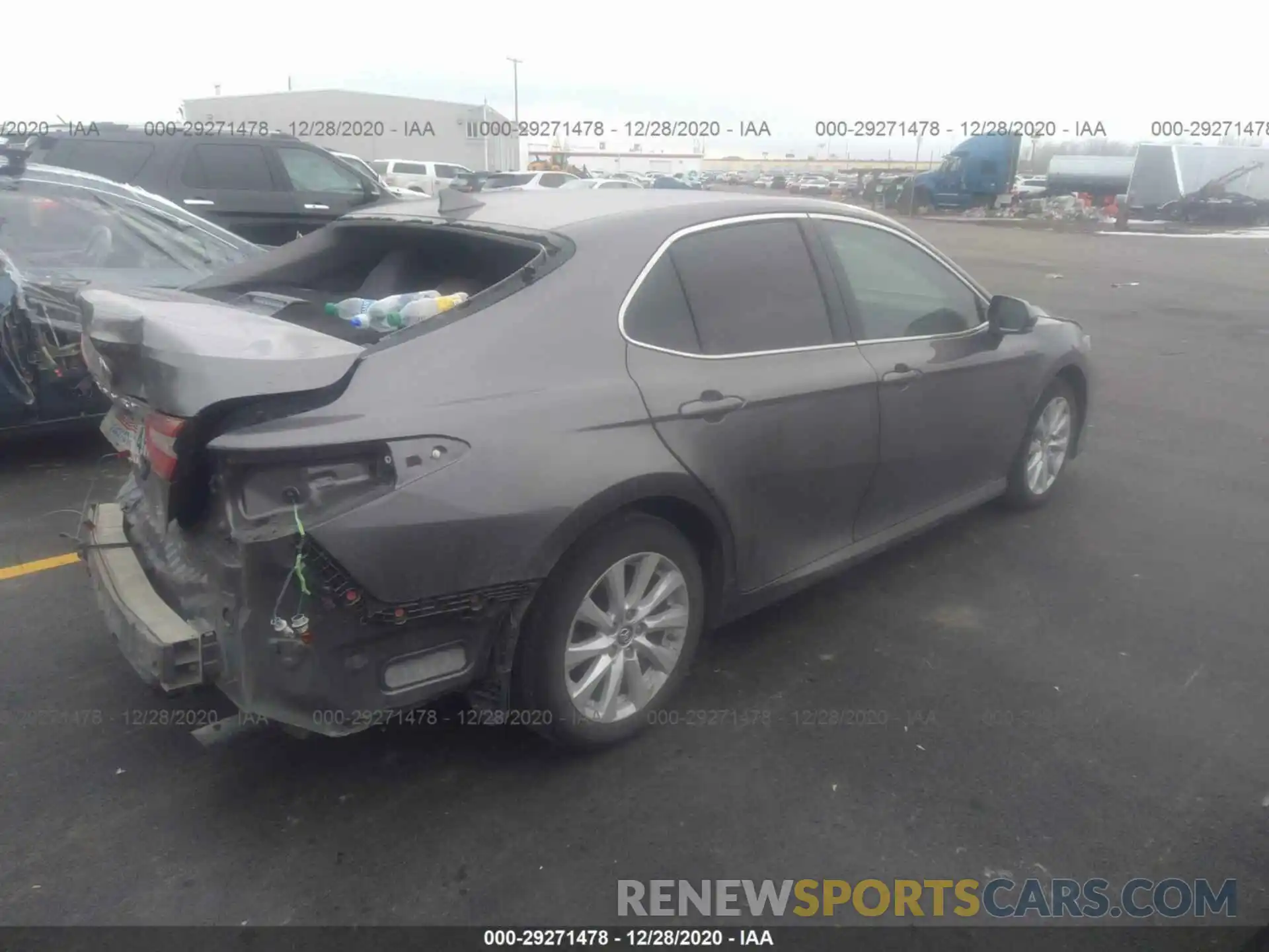 4 Photograph of a damaged car 4T1B11HK0KU697940 TOYOTA CAMRY 2019