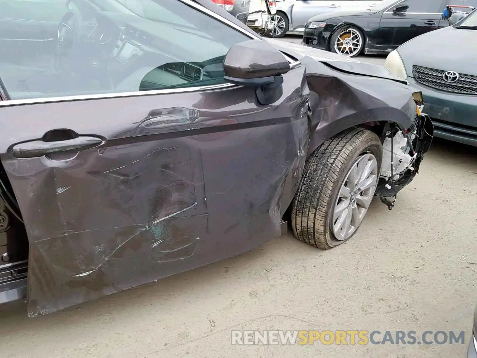 9 Photograph of a damaged car 4T1B11HK0KU698926 TOYOTA CAMRY 2019