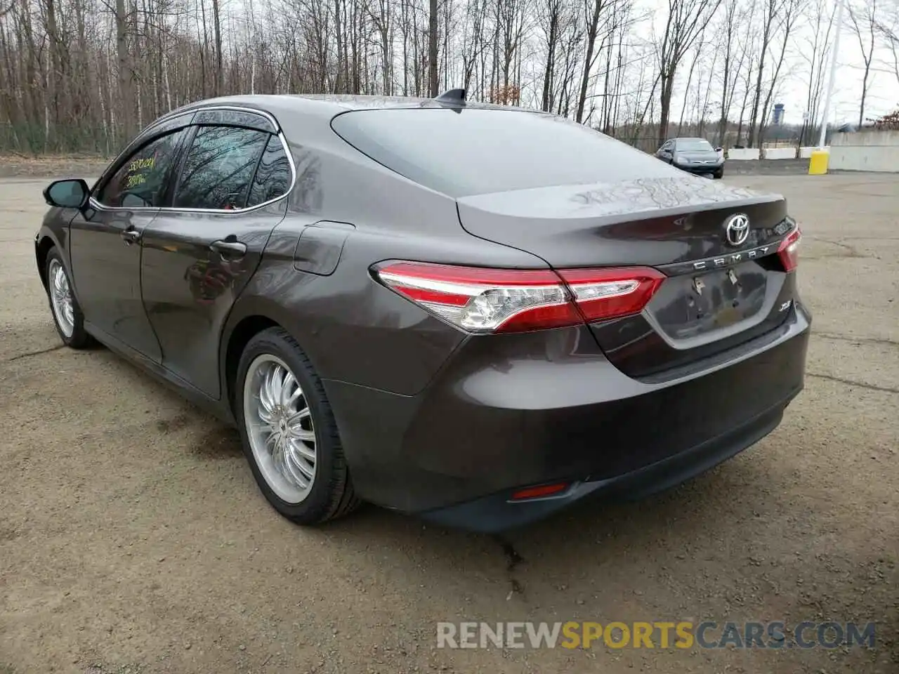 3 Photograph of a damaged car 4T1B11HK0KU699915 TOYOTA CAMRY 2019