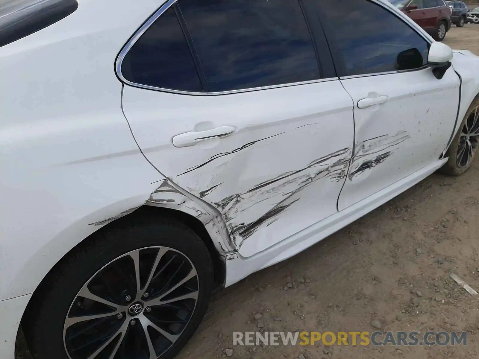 9 Photograph of a damaged car 4T1B11HK0KU700299 TOYOTA CAMRY 2019