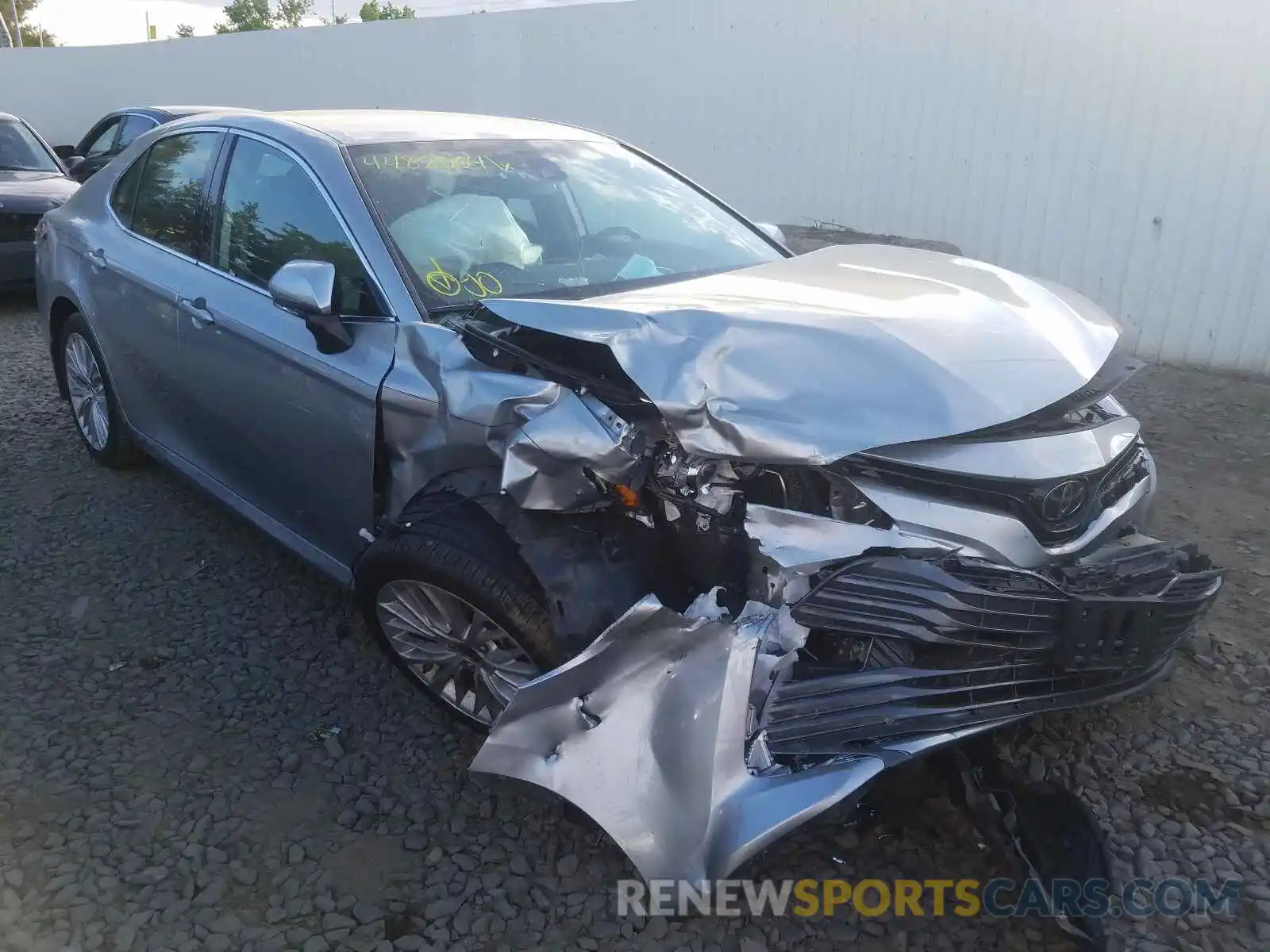 1 Photograph of a damaged car 4T1B11HK0KU700318 TOYOTA CAMRY 2019