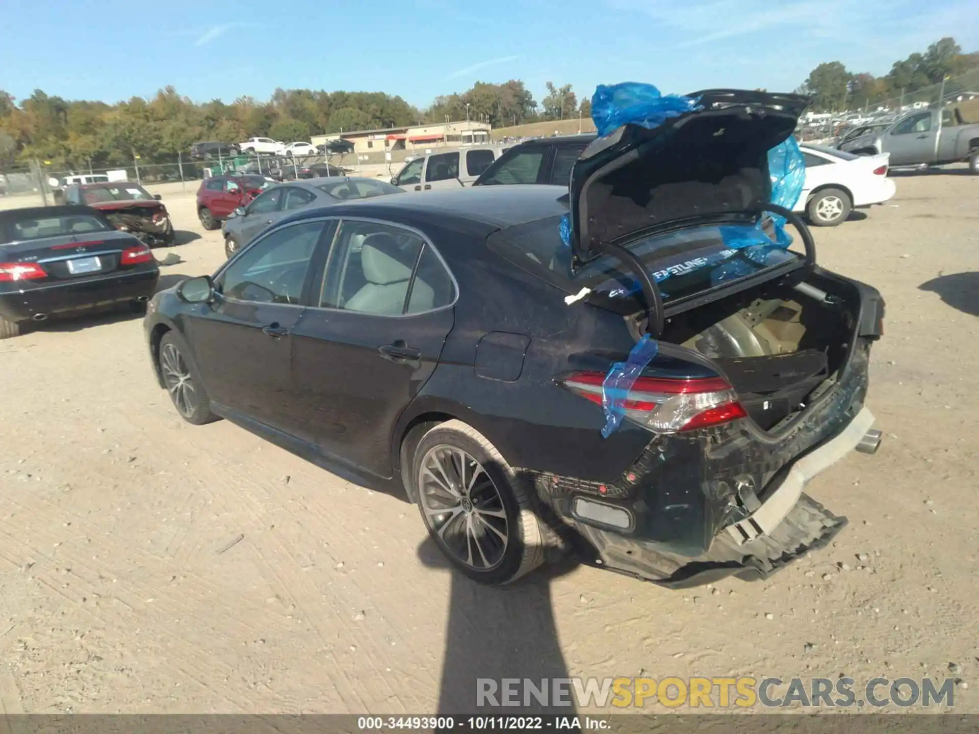 3 Photograph of a damaged car 4T1B11HK0KU700349 TOYOTA CAMRY 2019