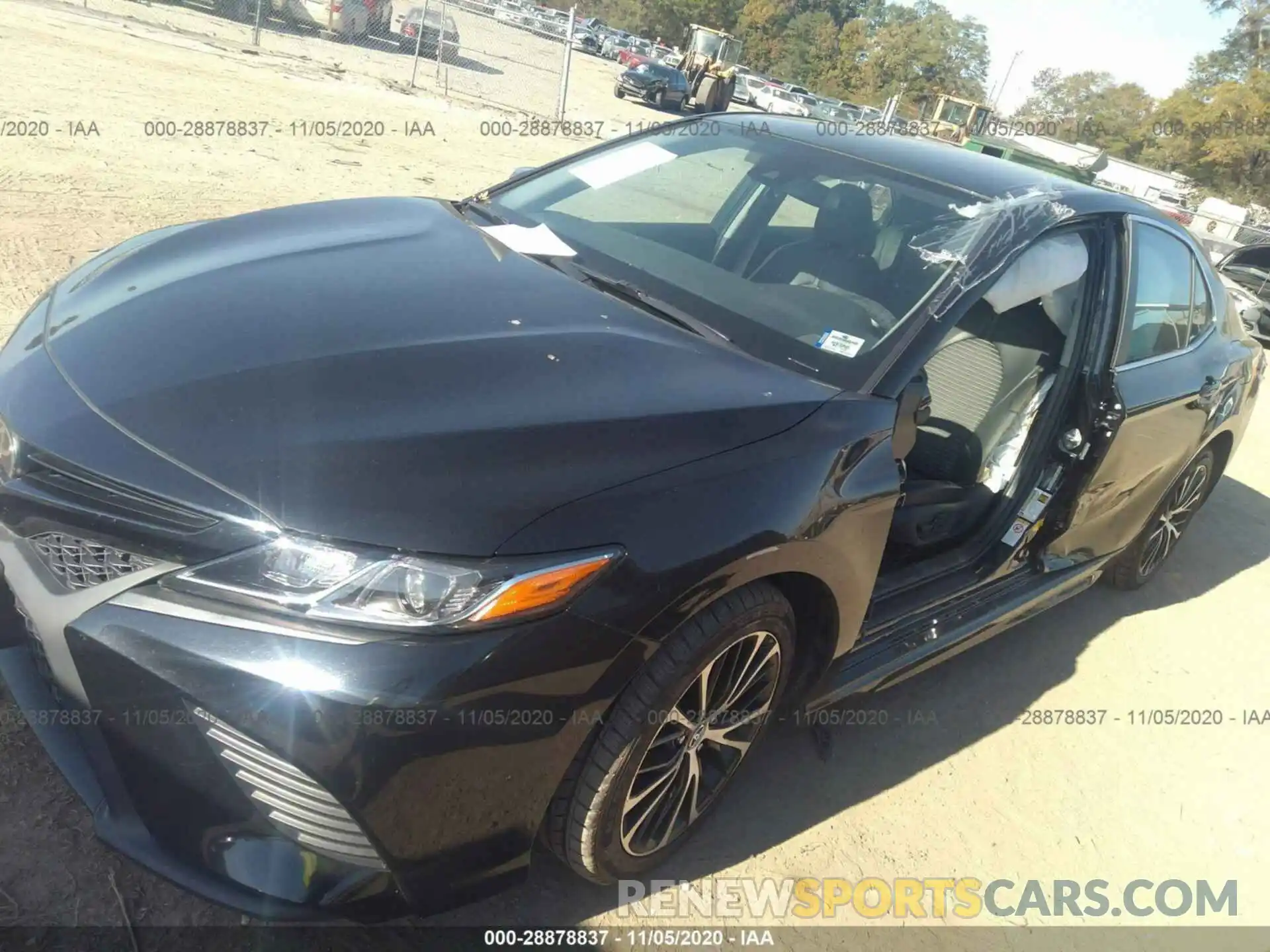 2 Photograph of a damaged car 4T1B11HK0KU701842 TOYOTA CAMRY 2019