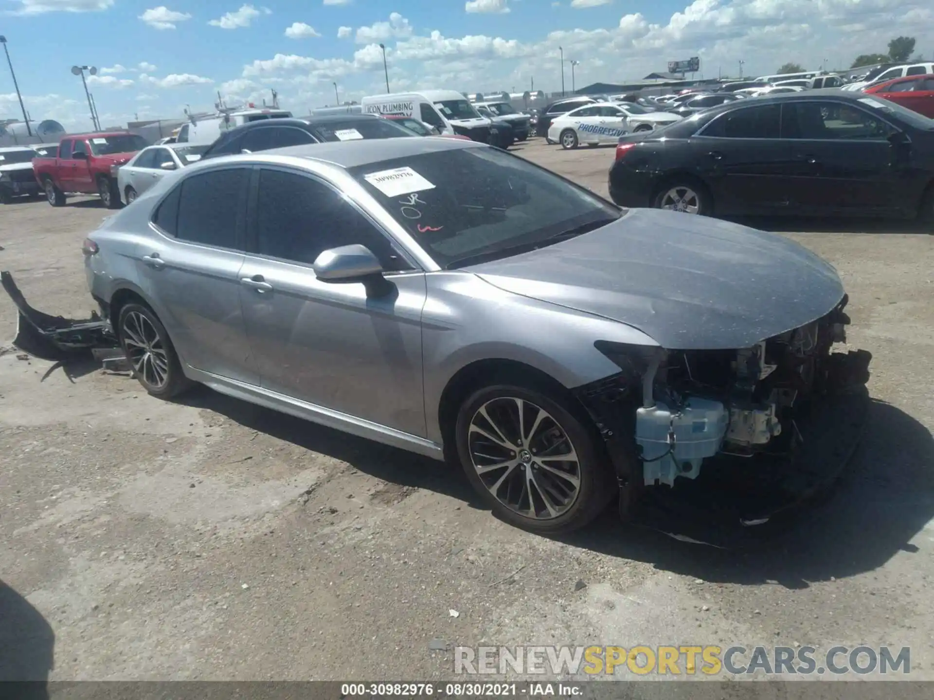 1 Photograph of a damaged car 4T1B11HK0KU702280 TOYOTA CAMRY 2019