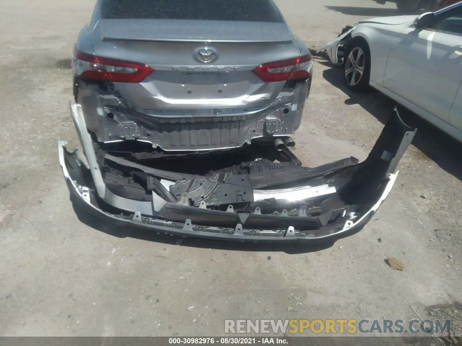 12 Photograph of a damaged car 4T1B11HK0KU702280 TOYOTA CAMRY 2019