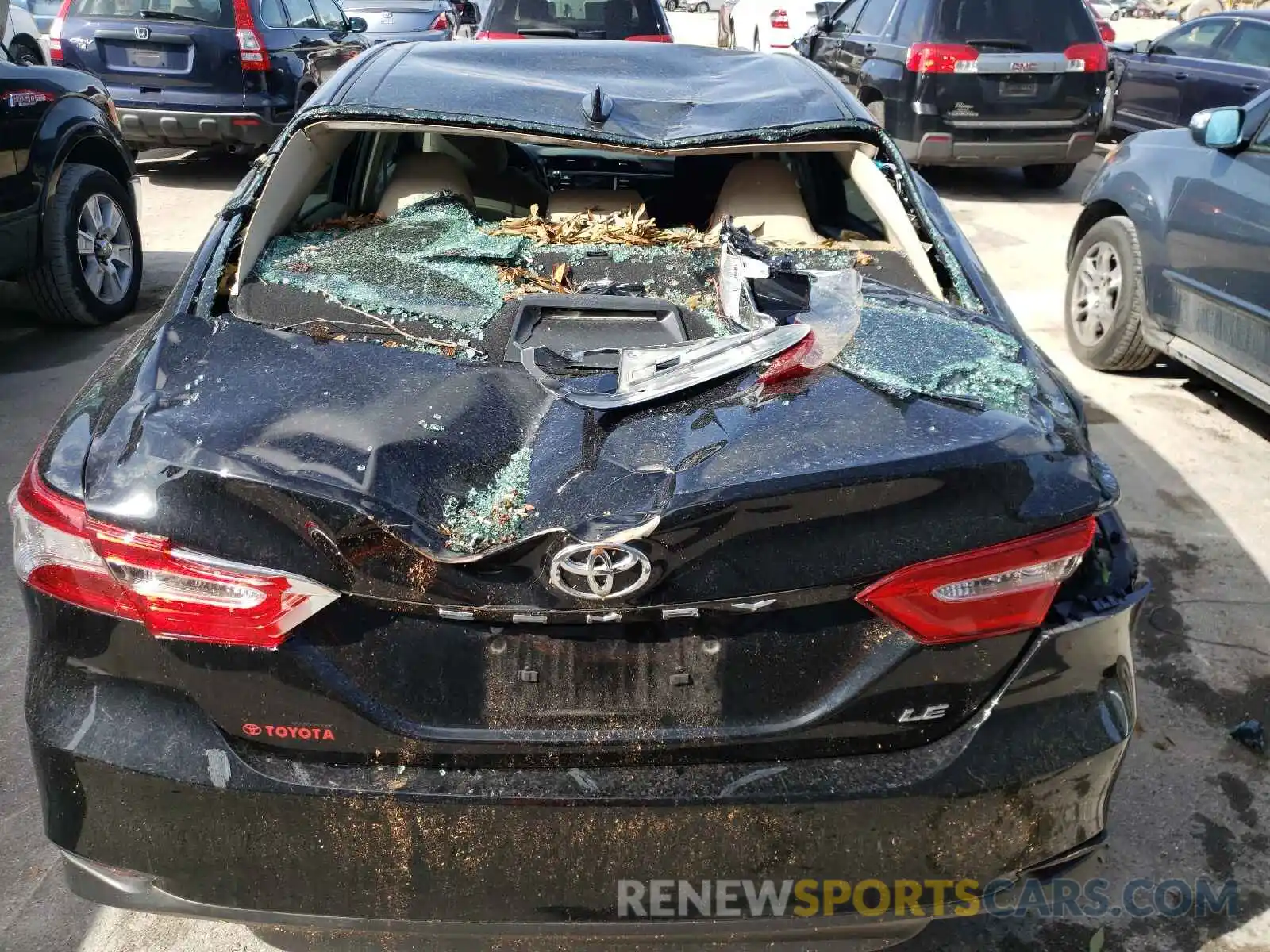 9 Photograph of a damaged car 4T1B11HK0KU702621 TOYOTA CAMRY 2019