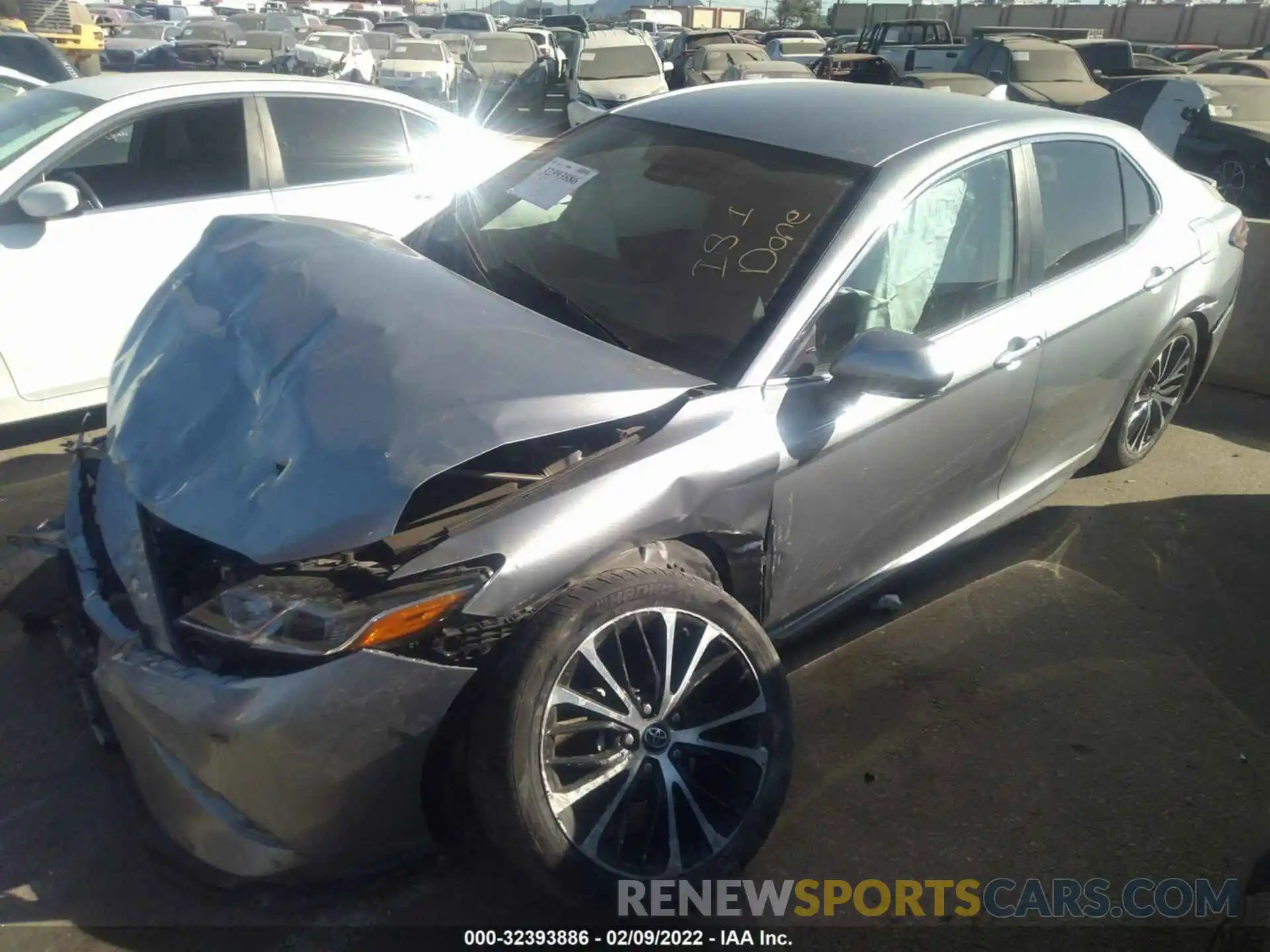 2 Photograph of a damaged car 4T1B11HK0KU704059 TOYOTA CAMRY 2019