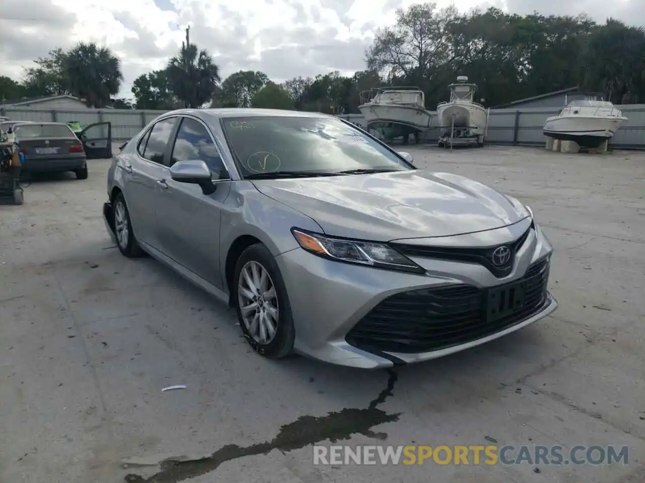 1 Photograph of a damaged car 4T1B11HK0KU705647 TOYOTA CAMRY 2019