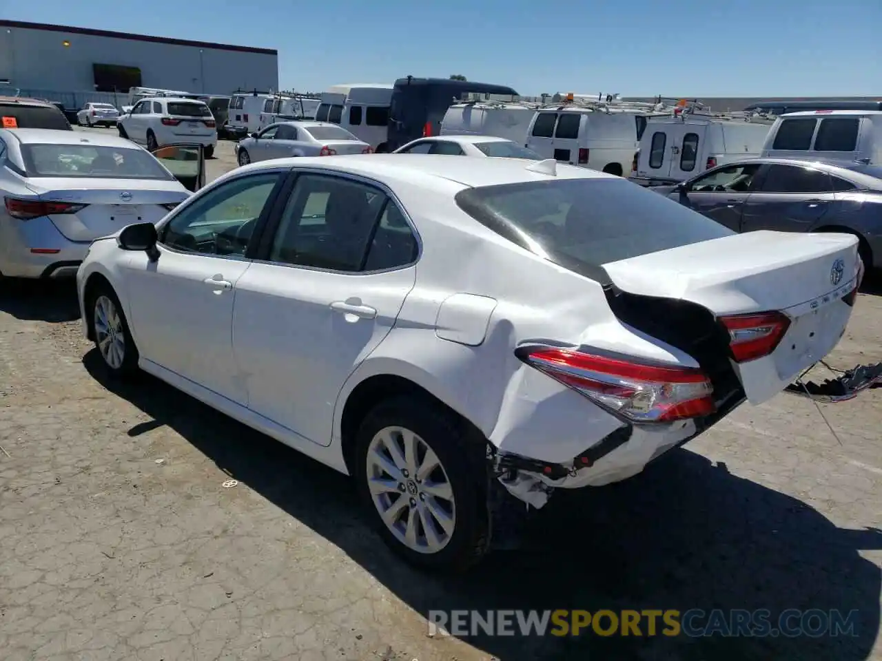 3 Photograph of a damaged car 4T1B11HK0KU705695 TOYOTA CAMRY 2019