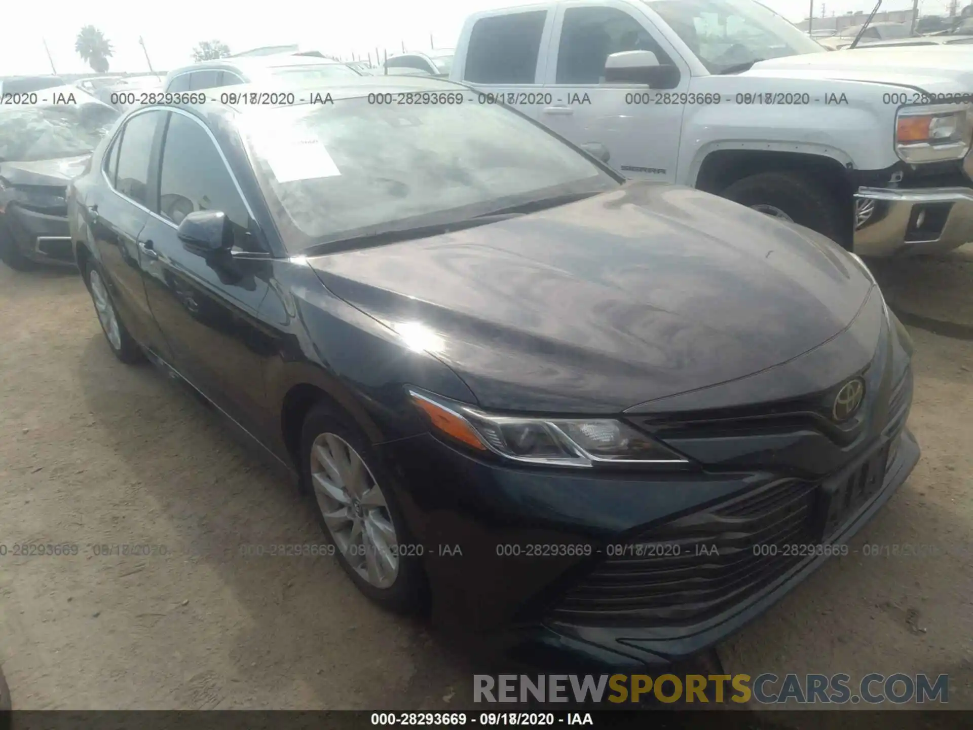 12 Photograph of a damaged car 4T1B11HK0KU706037 TOYOTA CAMRY 2019