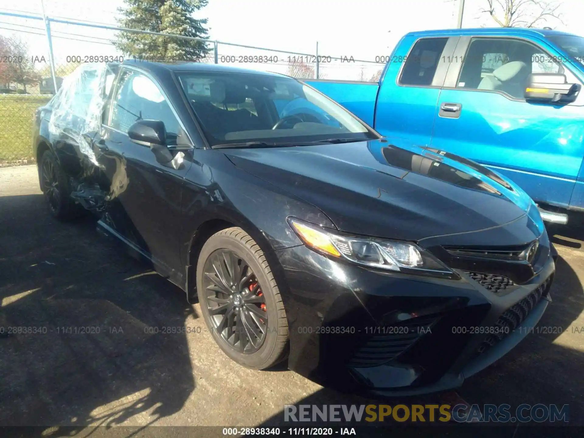 1 Photograph of a damaged car 4T1B11HK0KU707012 TOYOTA CAMRY 2019