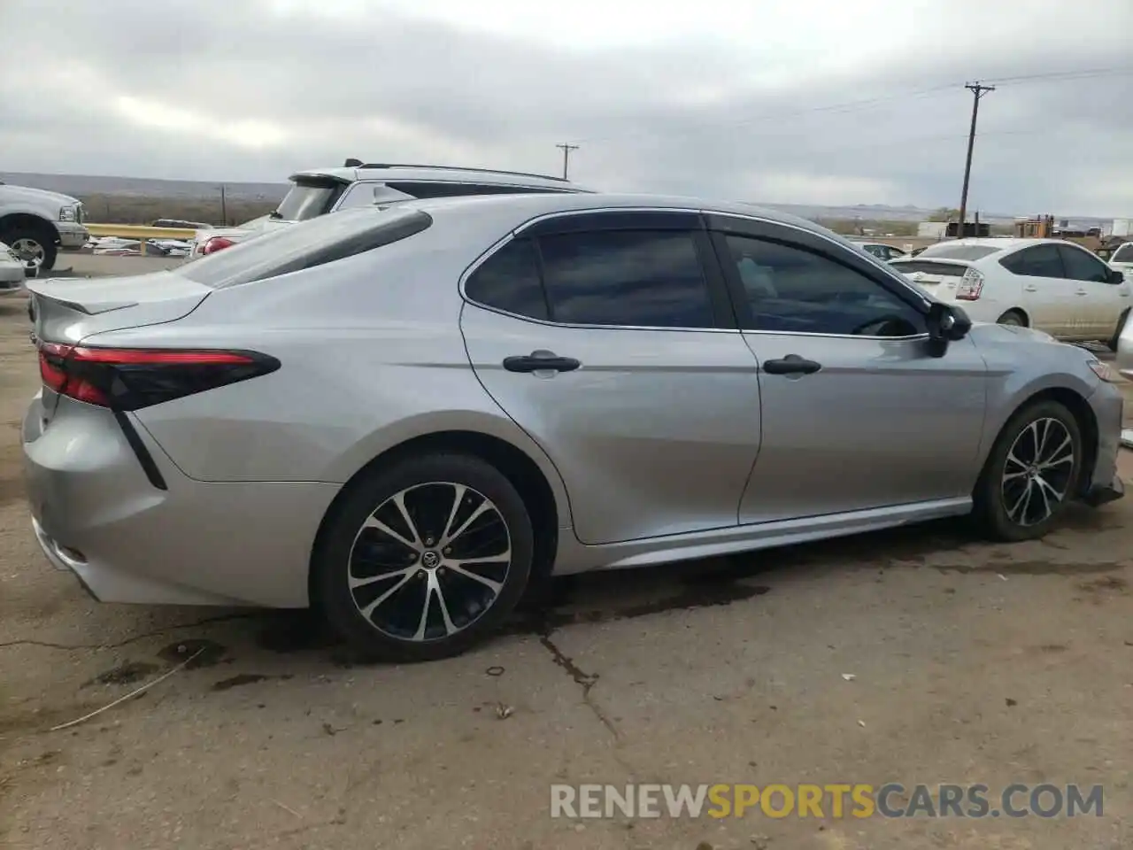 3 Photograph of a damaged car 4T1B11HK0KU708094 TOYOTA CAMRY 2019