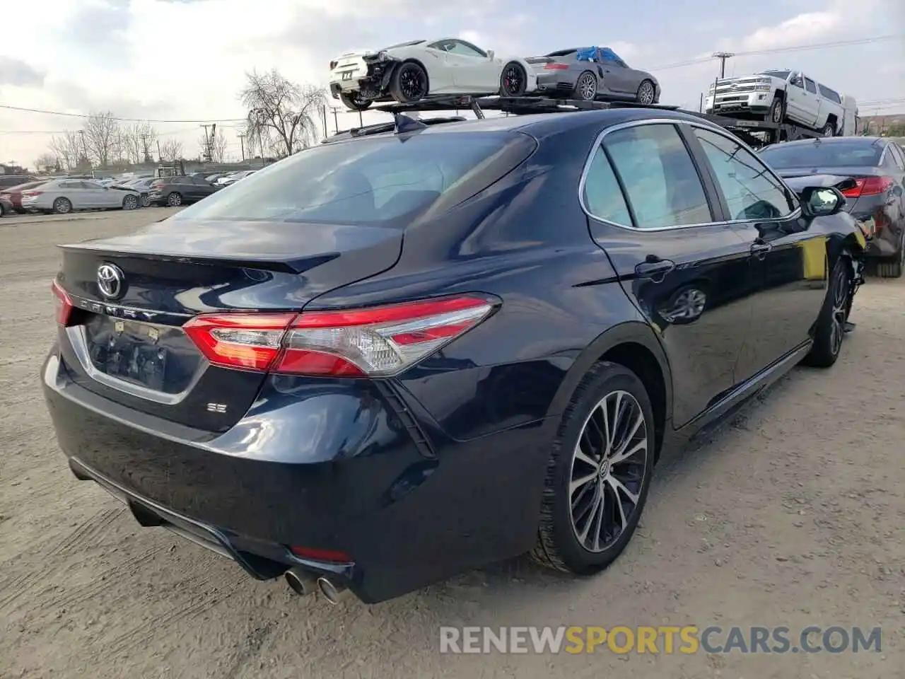 4 Фотография поврежденного автомобиля 4T1B11HK0KU708922 TOYOTA CAMRY 2019