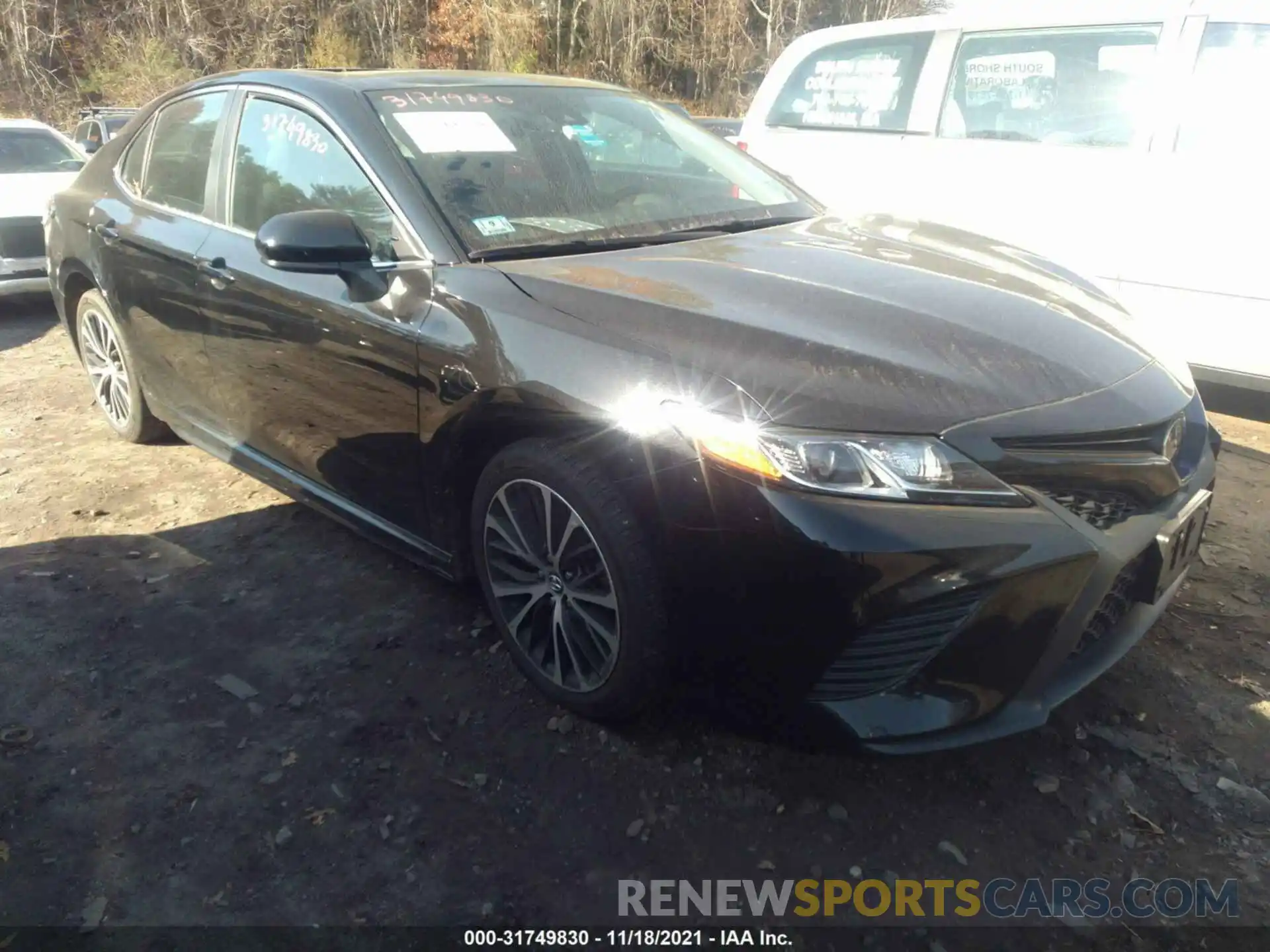 1 Photograph of a damaged car 4T1B11HK0KU709066 TOYOTA CAMRY 2019