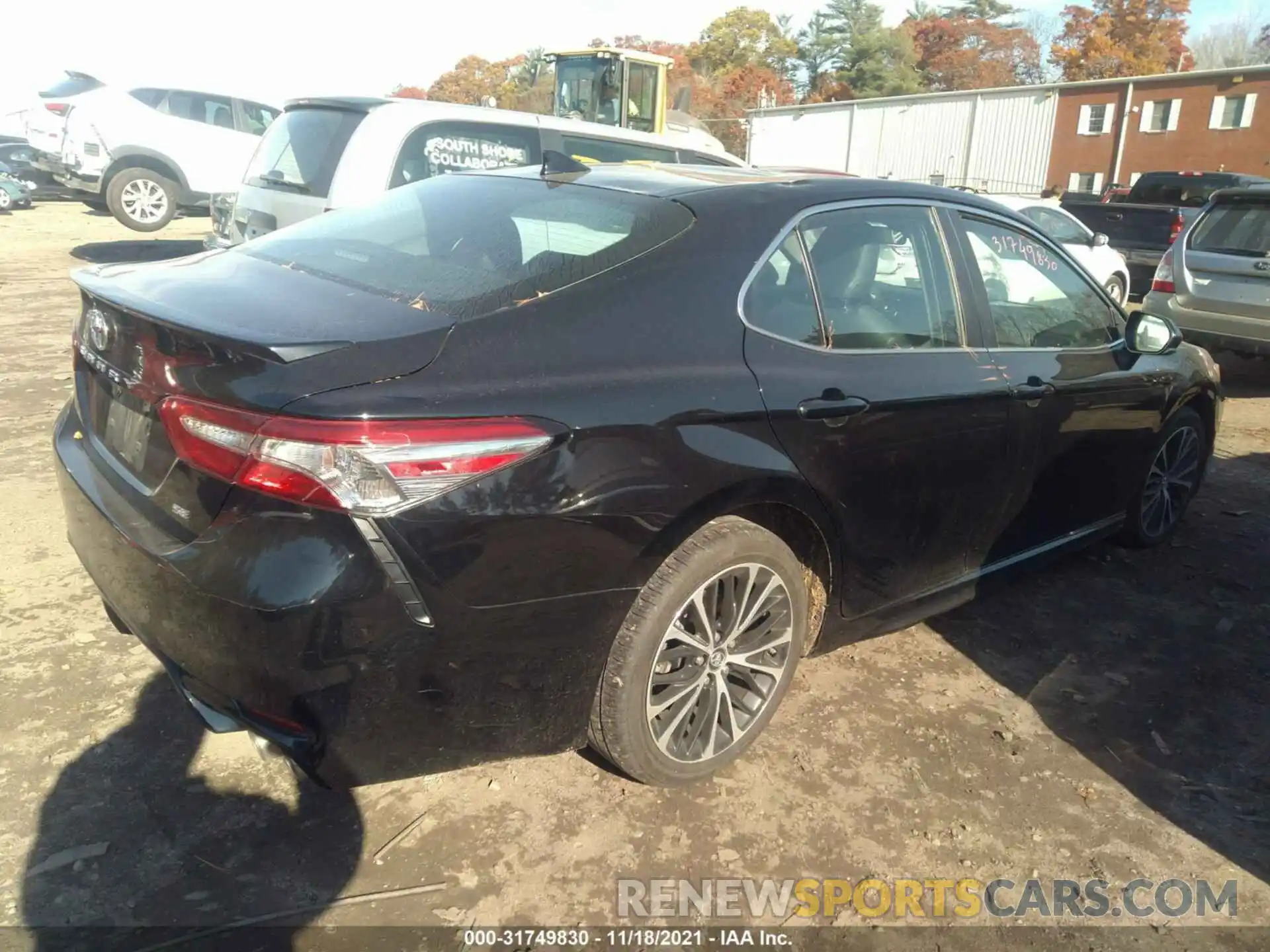 4 Photograph of a damaged car 4T1B11HK0KU709066 TOYOTA CAMRY 2019