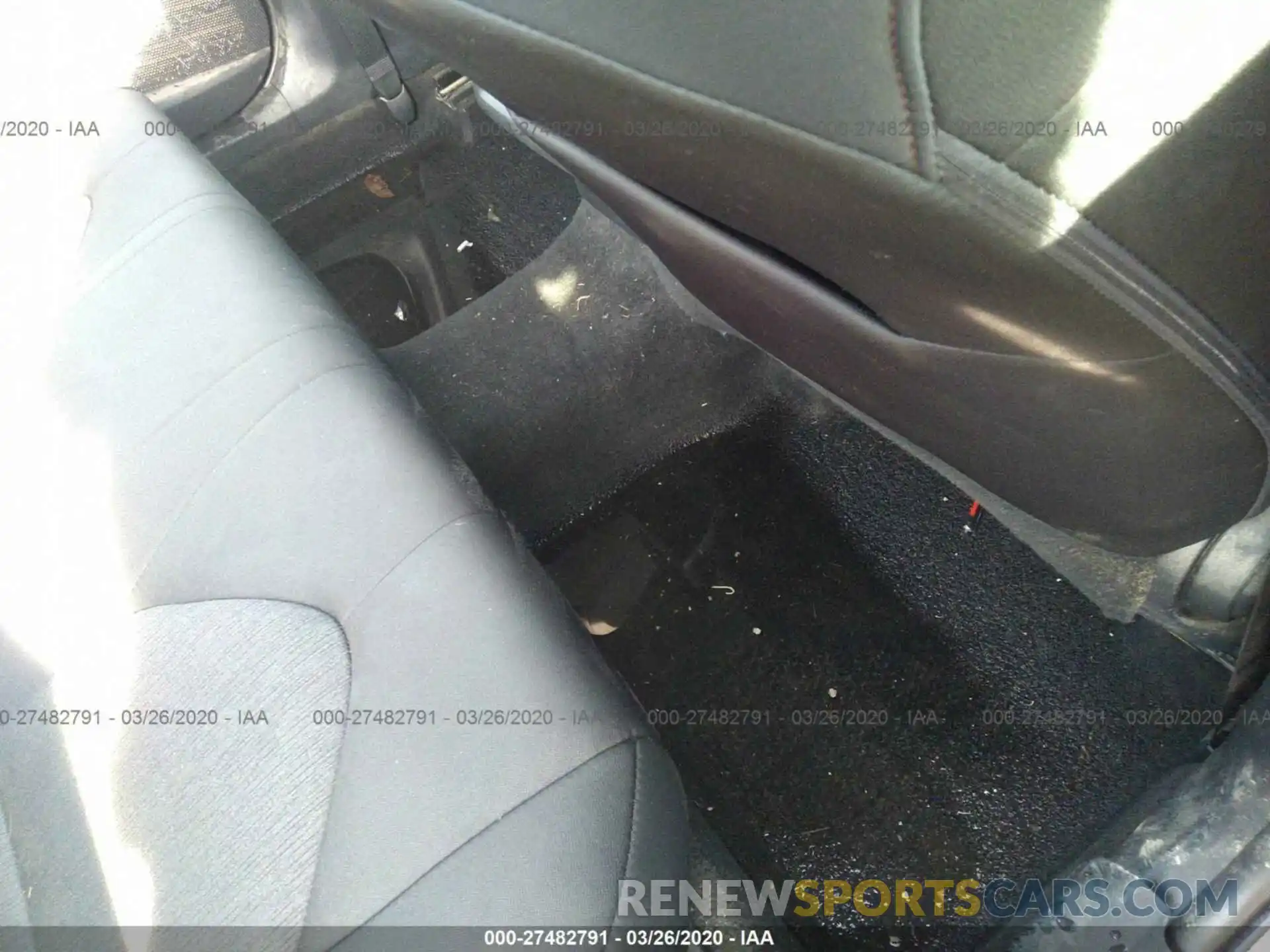 6 Photograph of a damaged car 4T1B11HK0KU709942 TOYOTA CAMRY 2019