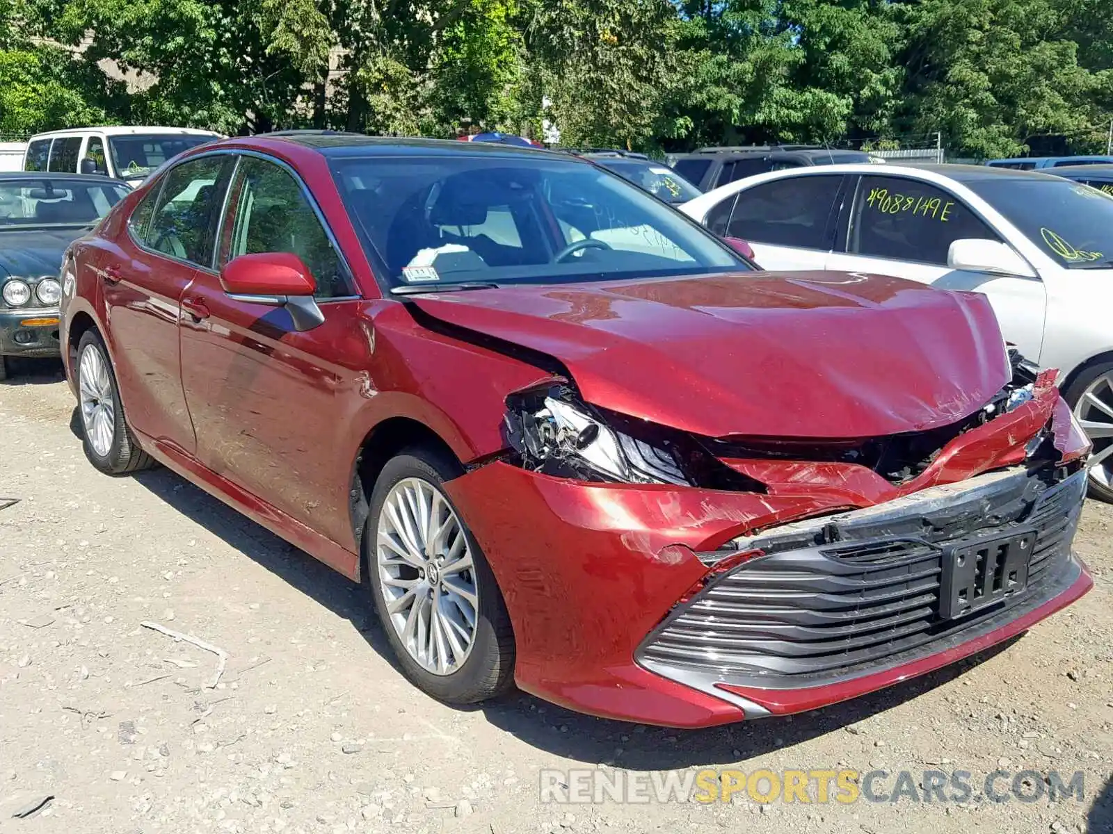 1 Photograph of a damaged car 4T1B11HK0KU710377 TOYOTA CAMRY 2019